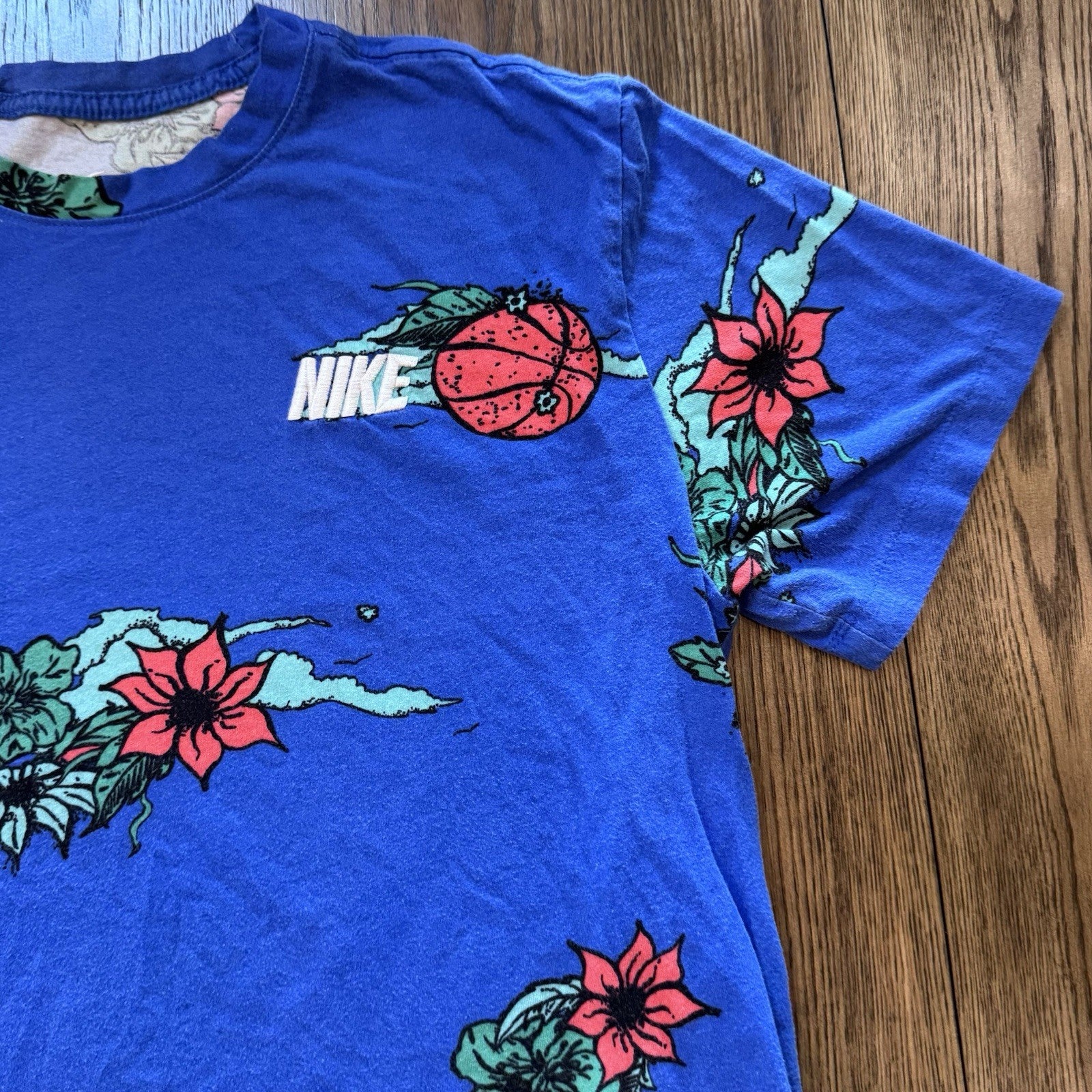 Nike Hoops Island Floral Basketball Tee Size M Blue Tropical Graphic Shirt