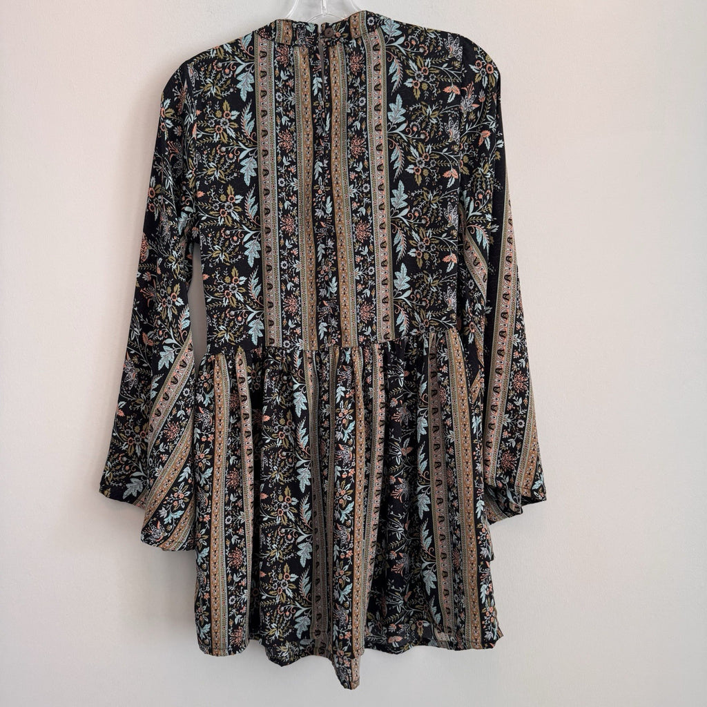 Earthbound Trading Co Boho Floral Bell Sleeve Mini Dress Small Black  Women’s