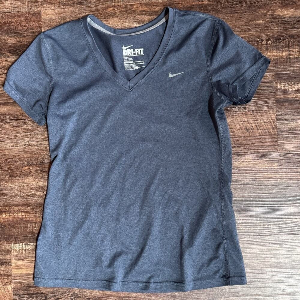 Nike Dri-FIT V-Neck T-Shirt Women's Medium Gray Athletic Activewear HO120509HBB