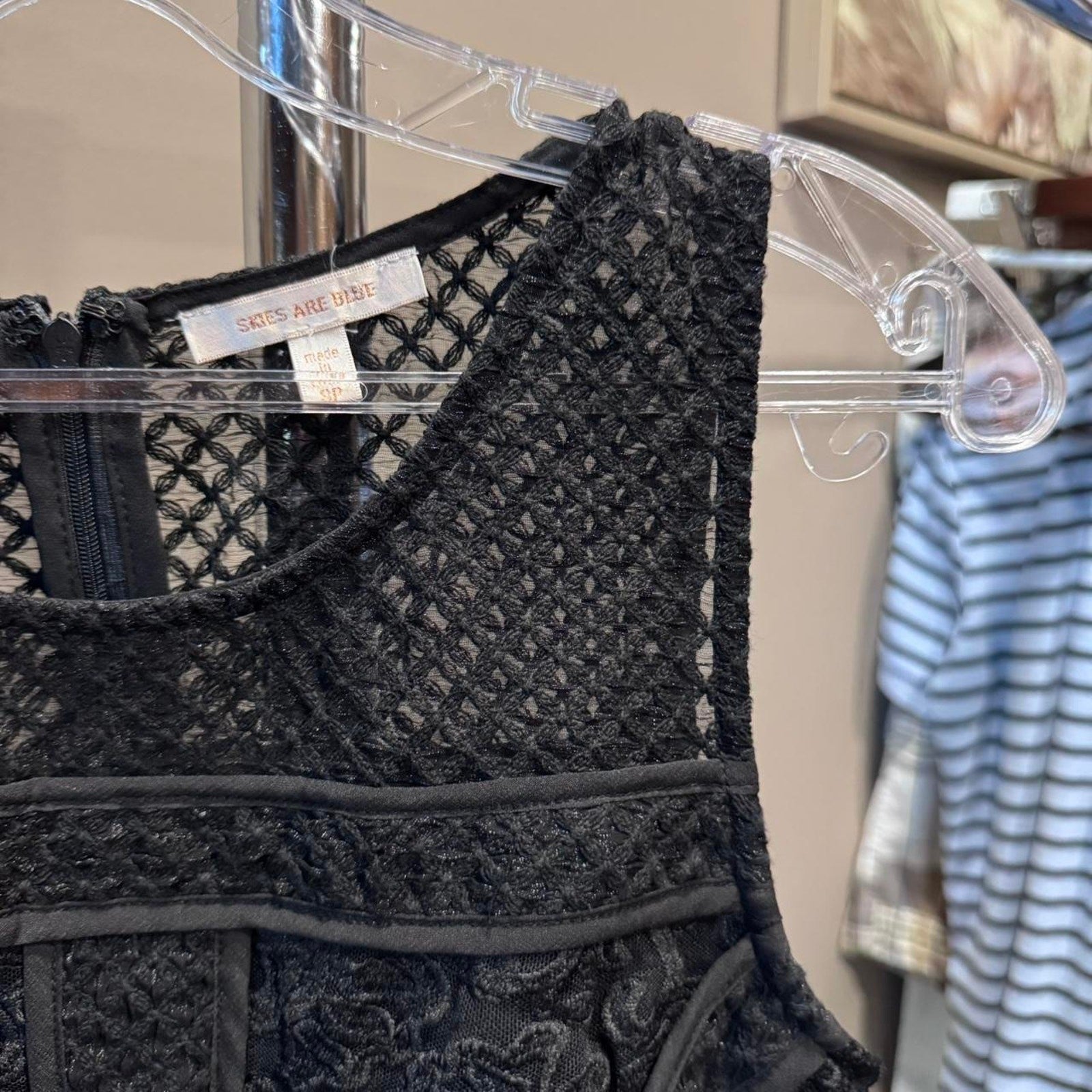 Skies Are Blue Ramilah Peplum Blouse black women’s size small