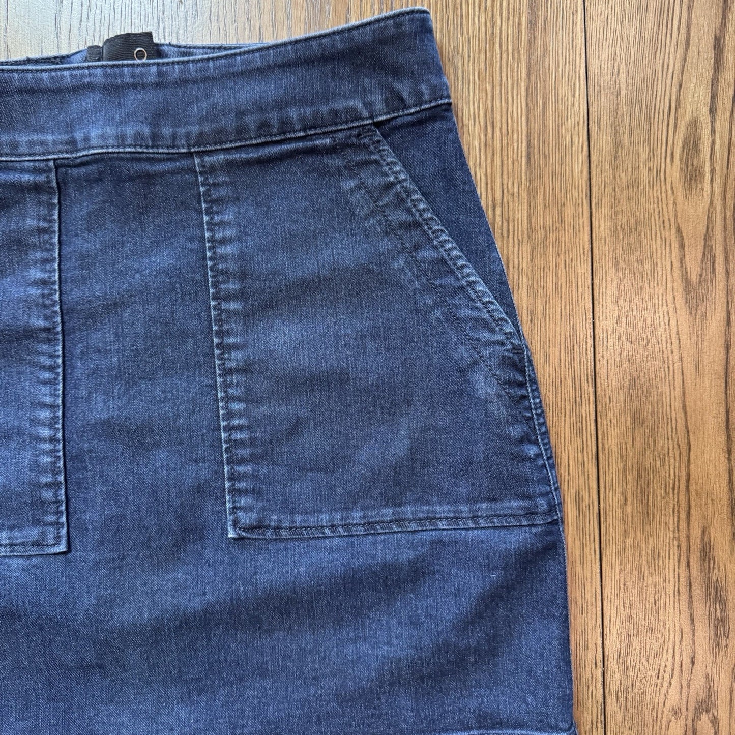 LOFT Outlet Women’s Denim Skirt Size 2 Blue High Rise Front Pocket Stretch SP20