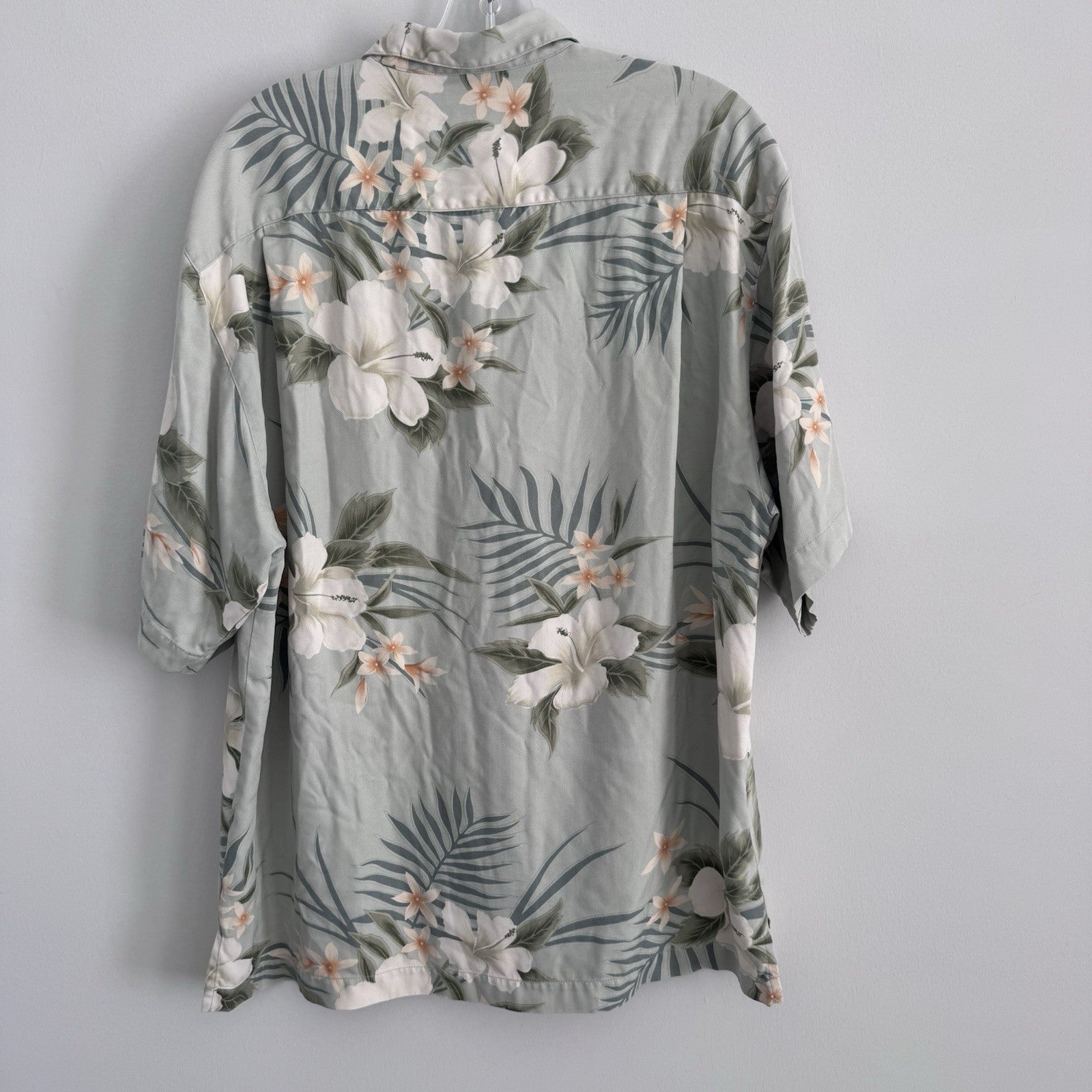 Tommy Bahama Silk Hawaiian Shirt Mens Medium Green Floral Tropical
