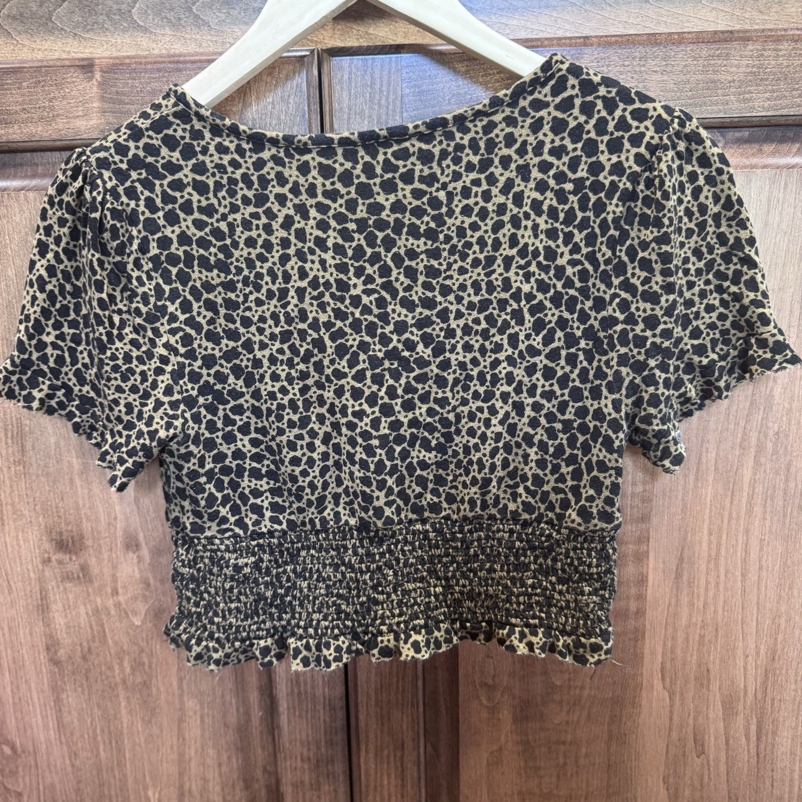 Urban Outfitters Leopard Print Smocked Crop Top Women’s Size L