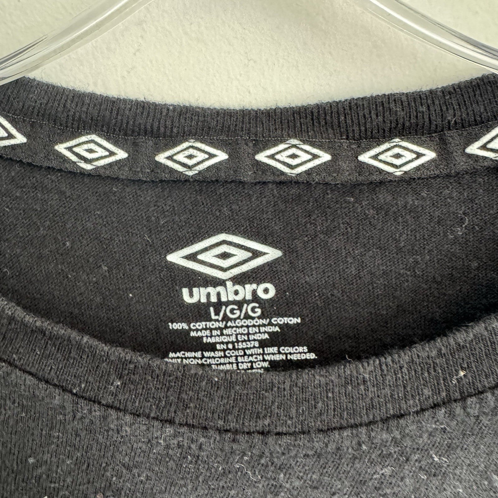 Umbro Black Athletic T Shirt Mens Large Logo Soccer Sports Tee
