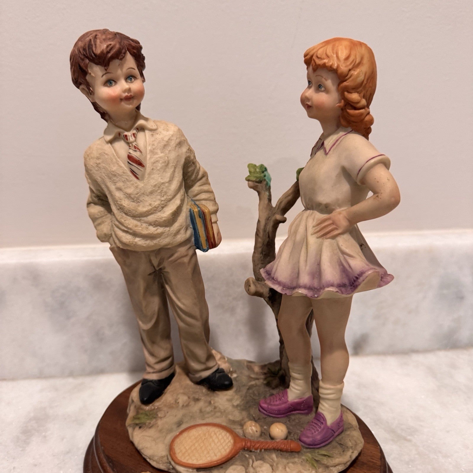 Vintage L’Arte Nel Mondo Figurine Boy Girl Tennis Scene Wood Base
