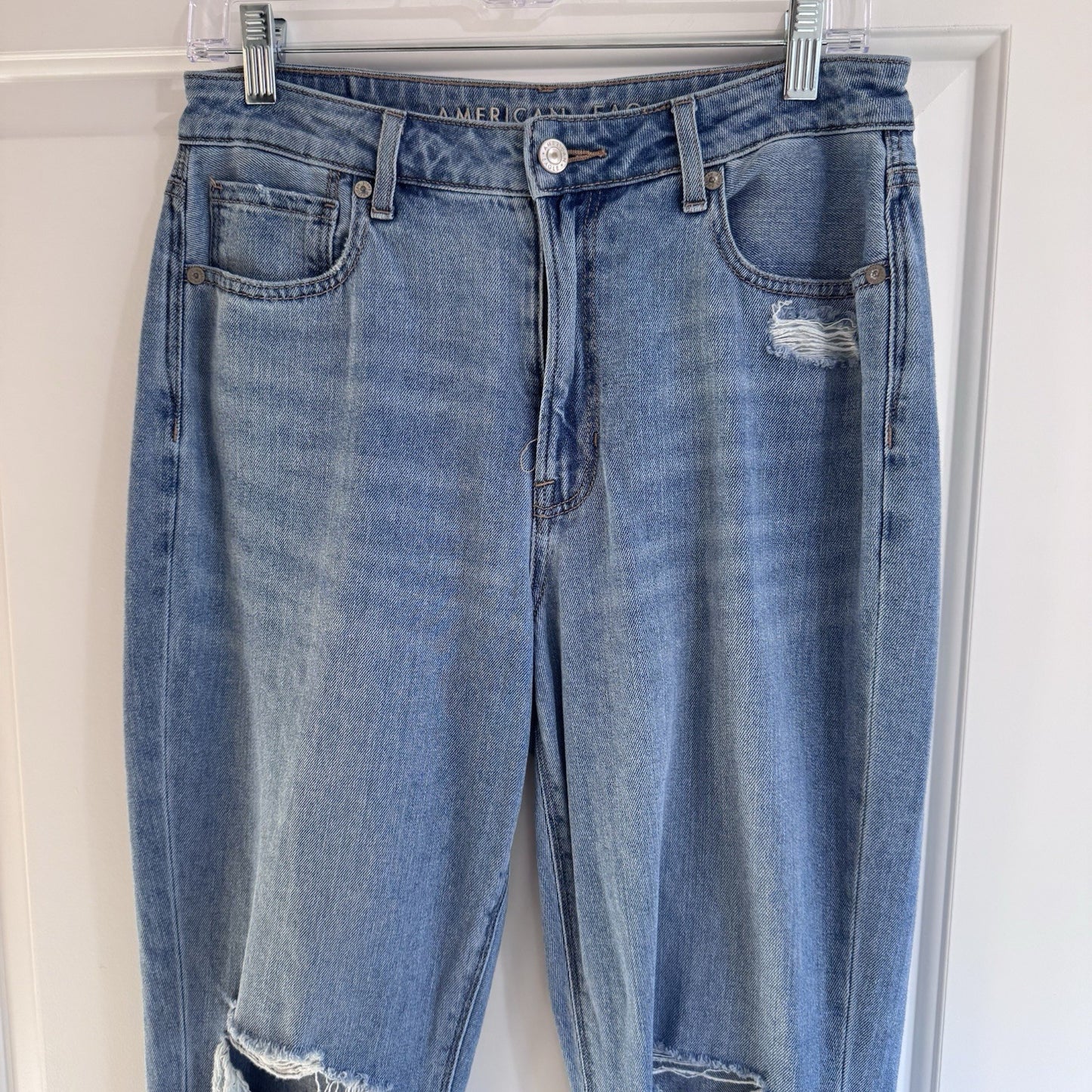 American Eagle Mom Jeans Women’s 8 Short Distressed High Rise Blue Denim