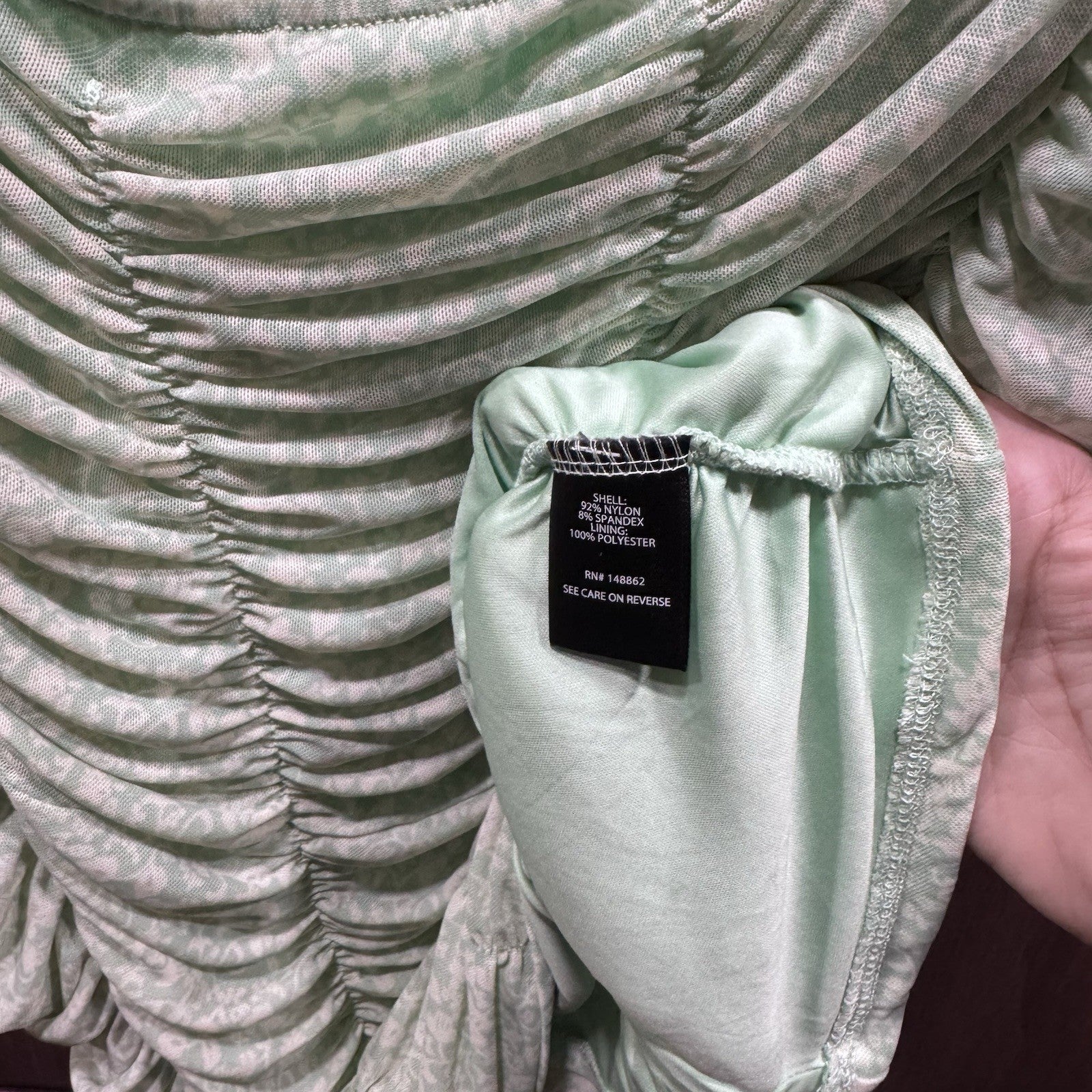 (2X/18/20) Torrid Light Green & Ivory Floral Mesh Ruched Sleeveless Tank Top
