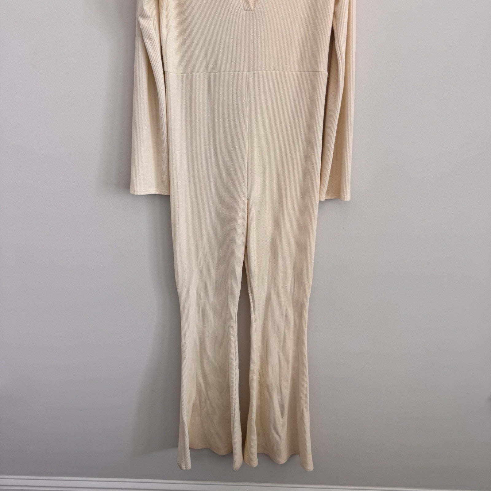 PrettyLittleThing Maternity Cream Rib Collar Flare Jumpsuit US 12 NWT
