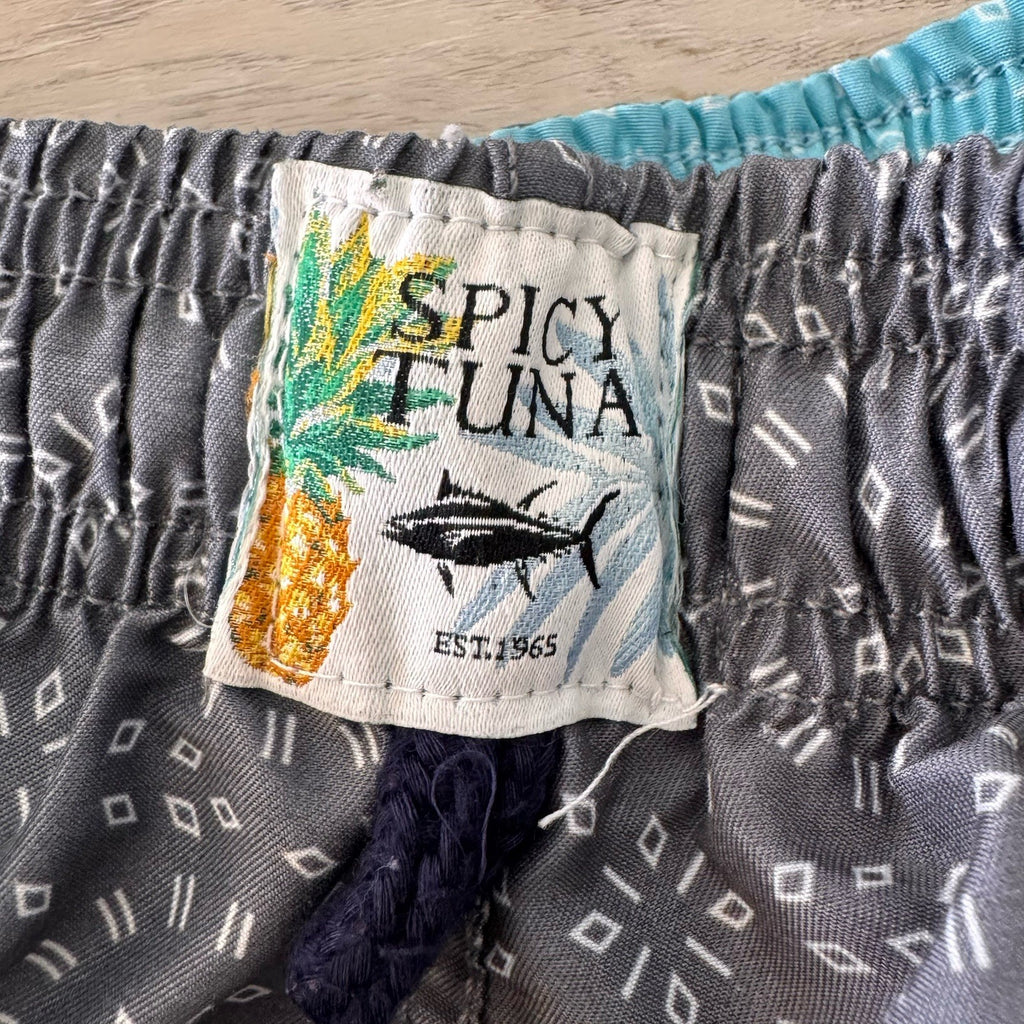 Spicy Tuna Men’s Large Gray Geometric Mandala Print Lined Swim Trunks L