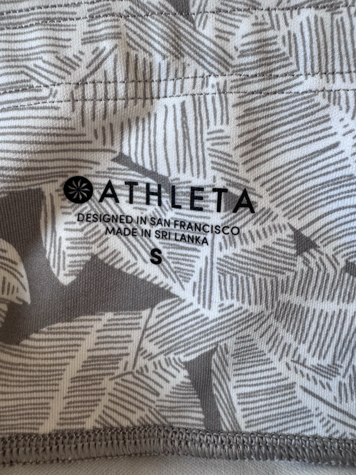 Athleta All In Palm 7/8 Tight Leggings Size Medium Womens Tropical Print Gym