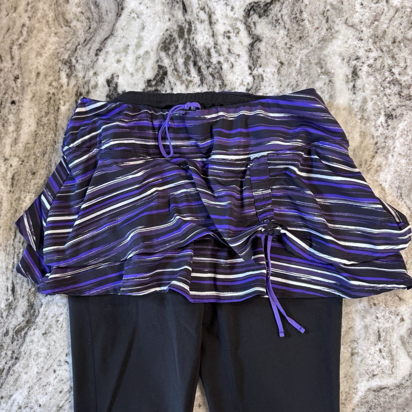 Athleta Skirted Leggings SP Black Purple Stripe Athletic Pants Capri Yoga