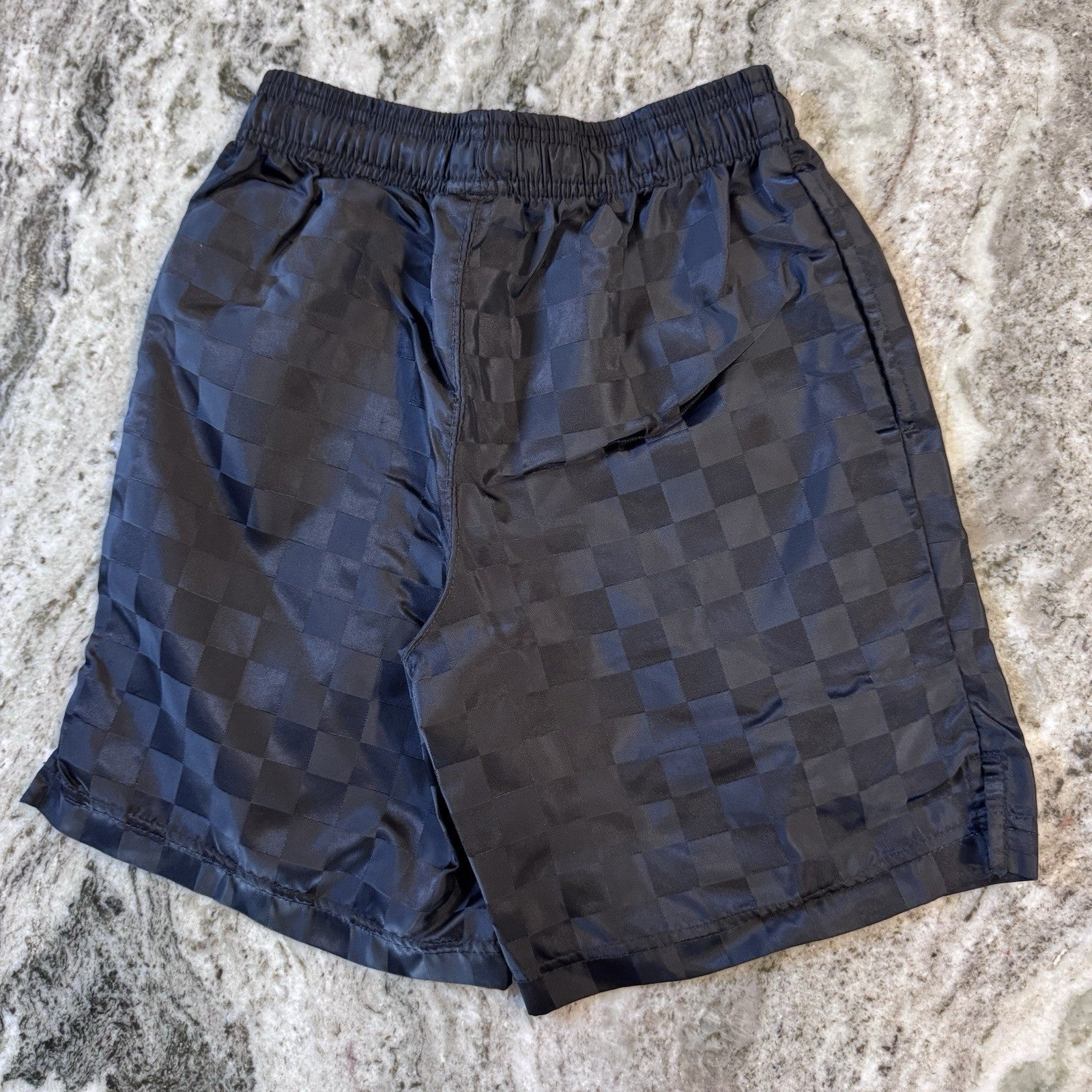 Umbro Boys Shorts Medium 8/10 Black Checkered Nylon Athletic Sportswear