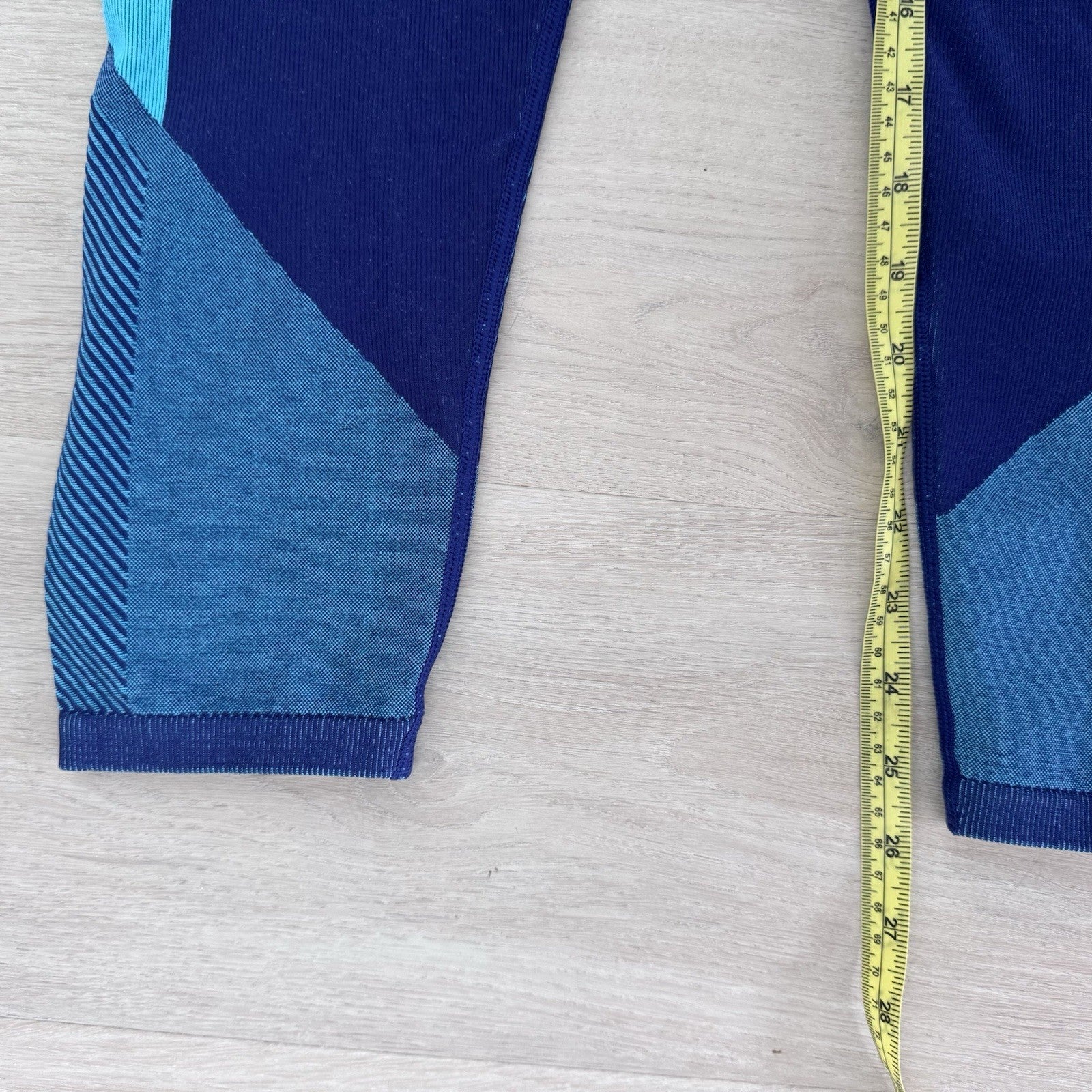 PINK Victoria’s Secret Blue Colorblock Leggings Small Y2K Seamless