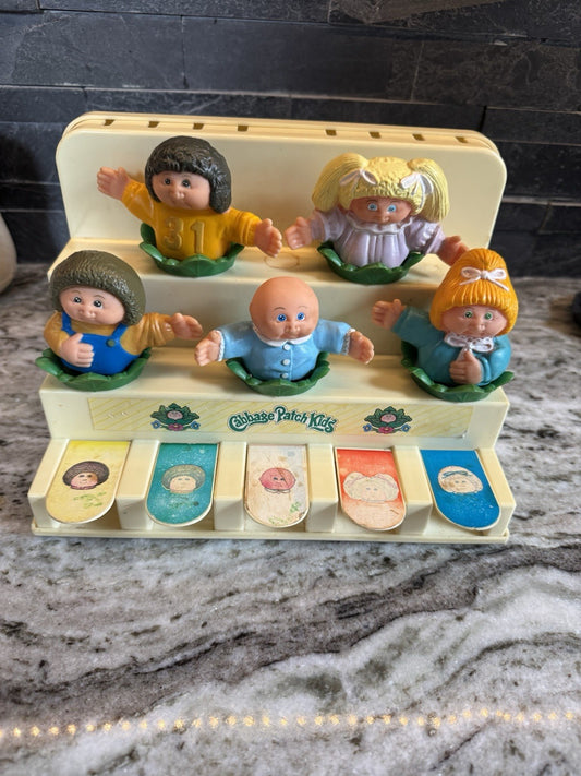 1983 CABBAGE PATCH KIDS ILLCO (Hong Kong) 10" Squeeky PIANO KEY TOY Still Works!