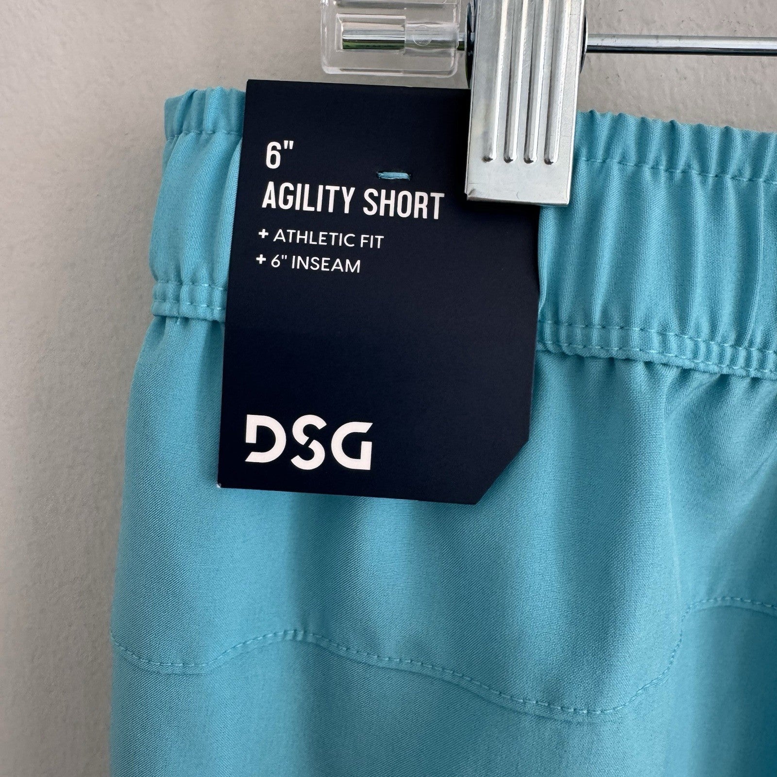 DSG Men's 6" Agility Woven Short Blue Spray Size Large NWT Athletic Gym Running