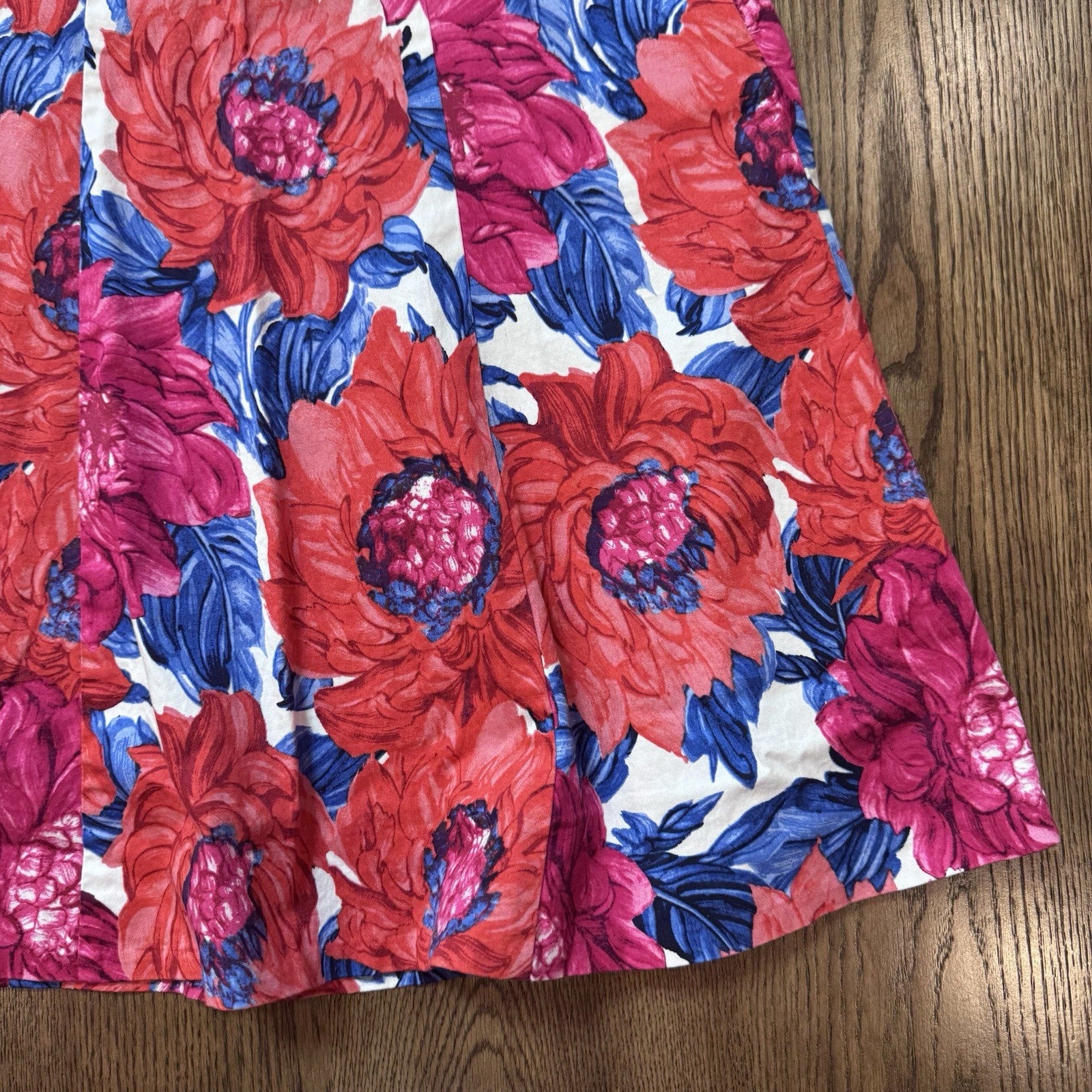 Talbots Petites A-Line Skirt 4P Red Pink Blue Floral Print Cotton Spandex Summer