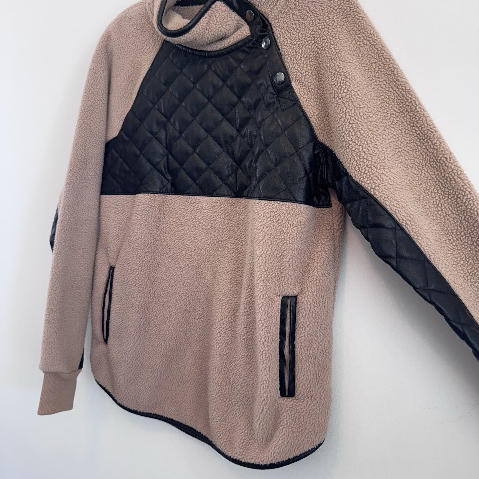 A&F Sherpa Pullover Women Small Brown Black Quilted Snap Fleece Abercrombie