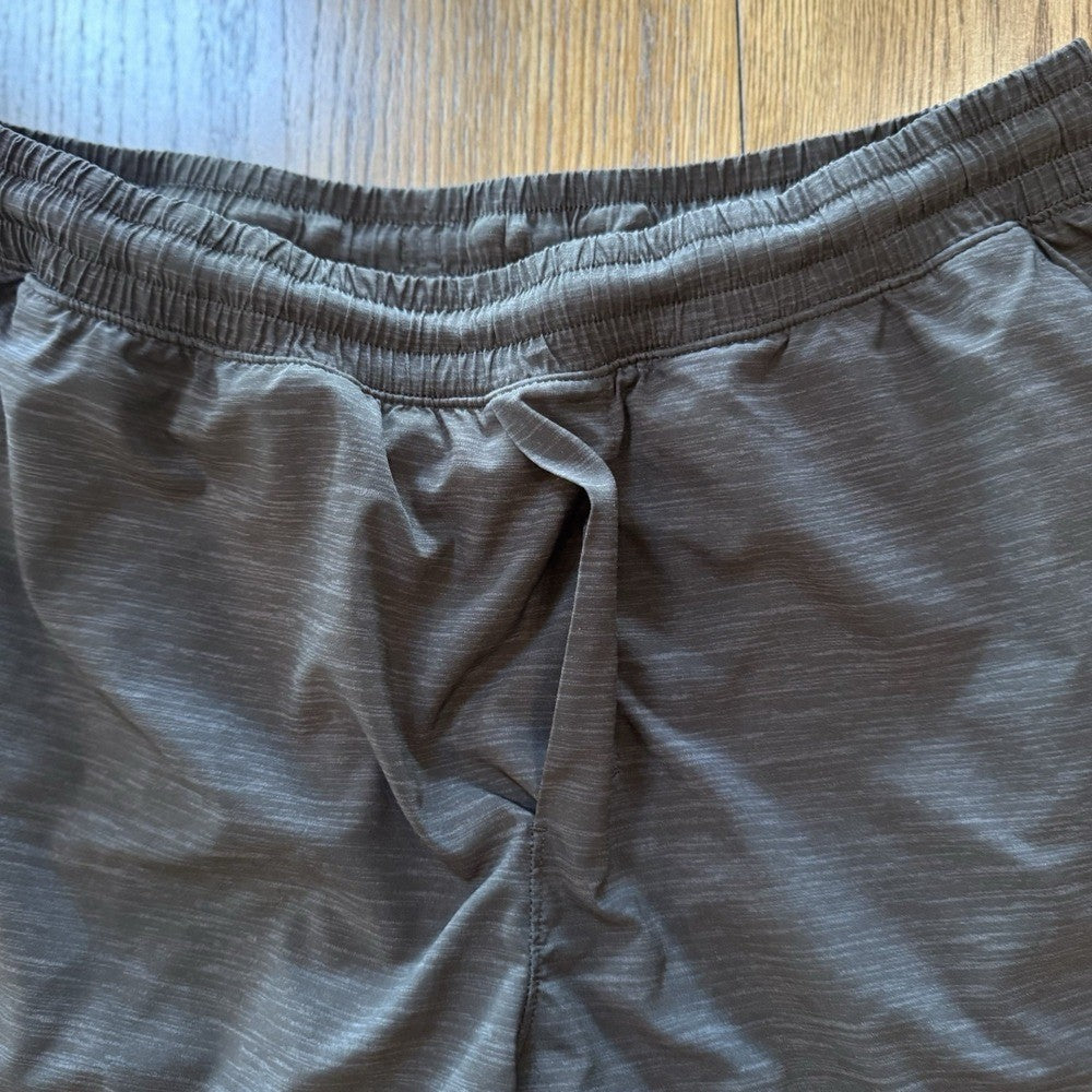 Lululemon Men's Pace Breaker Shorts Navy Blue Lined Gym Size M 17" Waist