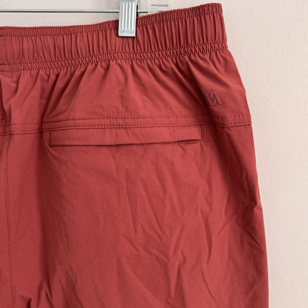 VRST Men's XL 5" Everyday Short Desert Rust NWT Relaxed Fit Athletic