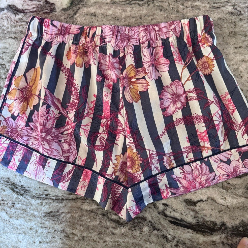 VS Silk Pj Shorts size Small