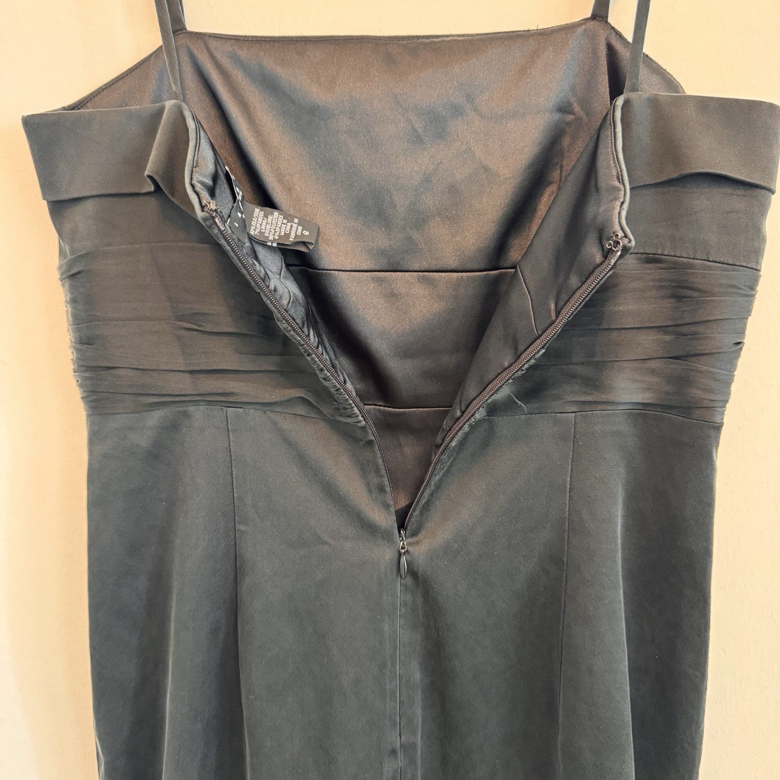 Laundry by Shelli Segal Silk Little Black Dress 6 Ruched Empire Waist LBD