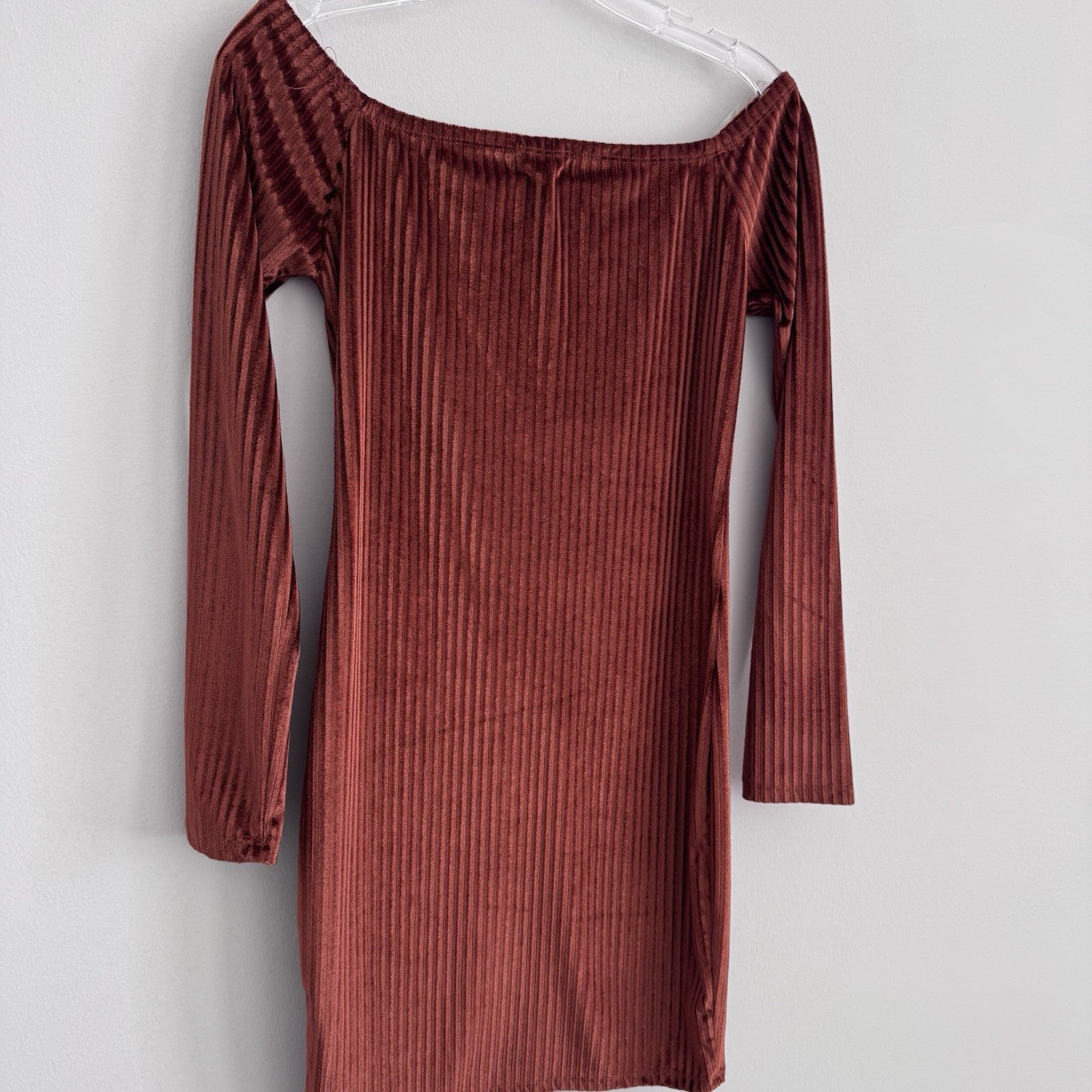 NWT Elle Rae Naomi Ribbed Velvet Dress Rust Button Front M Long Sleeve Bodycon