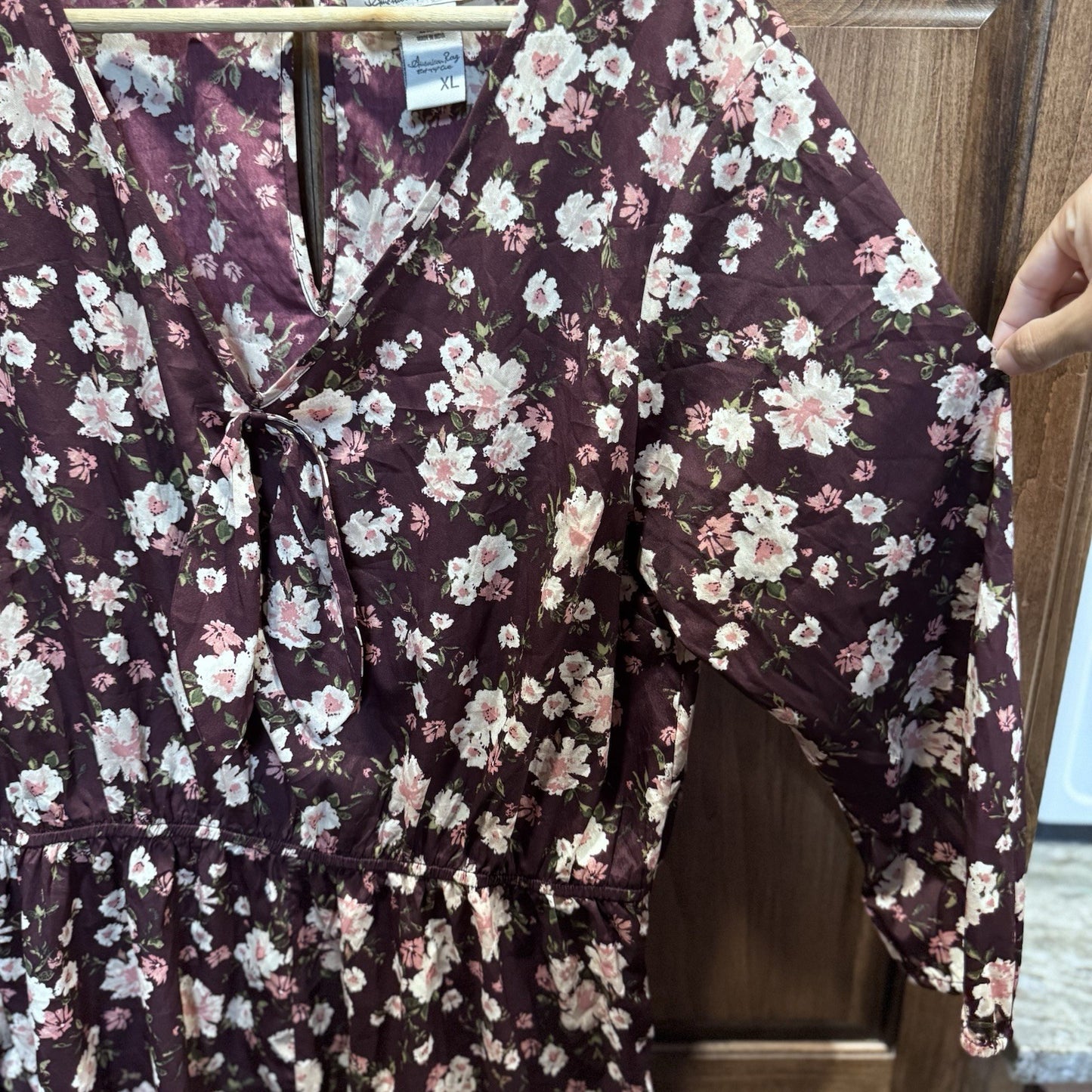 American Rag Cie Women’s Floral Romper Size XL Burgundy Rose Print Long Sleeve