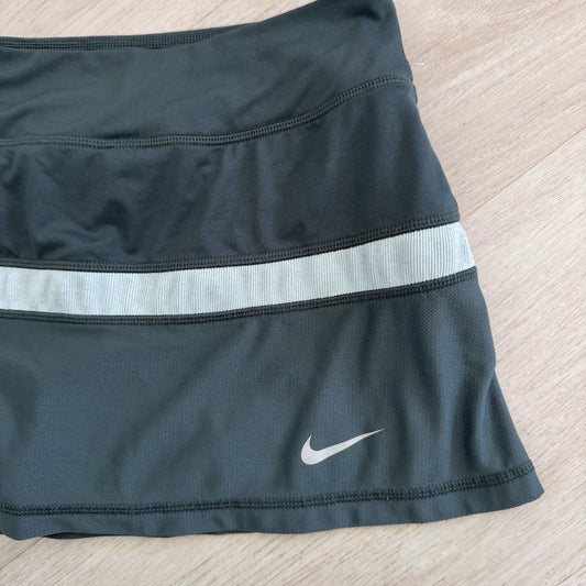 Nike Dri Fit Skort Women Small Gray Athletic Tennis Golf Skirt Built In Shorts