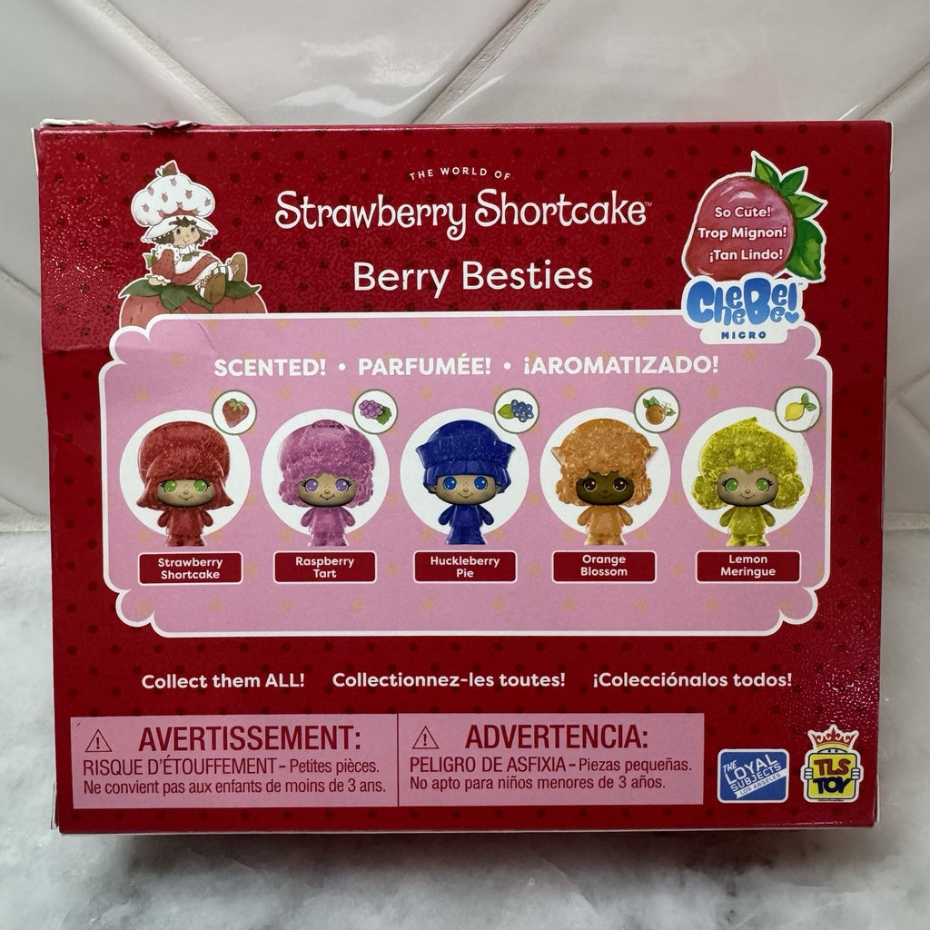 Strawberry Shortcake Berry Besties Micro Dolls Chee Bee Scented New in Box