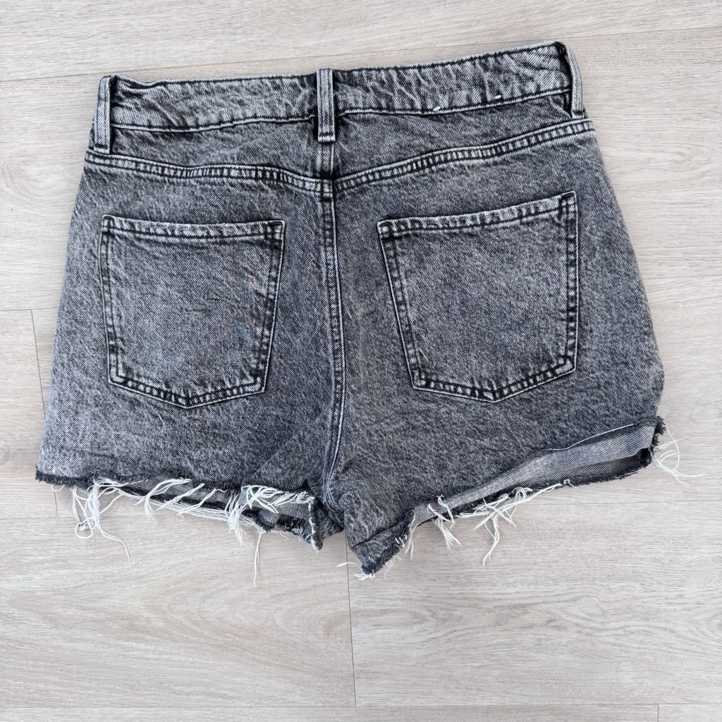 Garage Women’s Denim Y2K Mom Shorts 28 Black Acid Wash Frayed