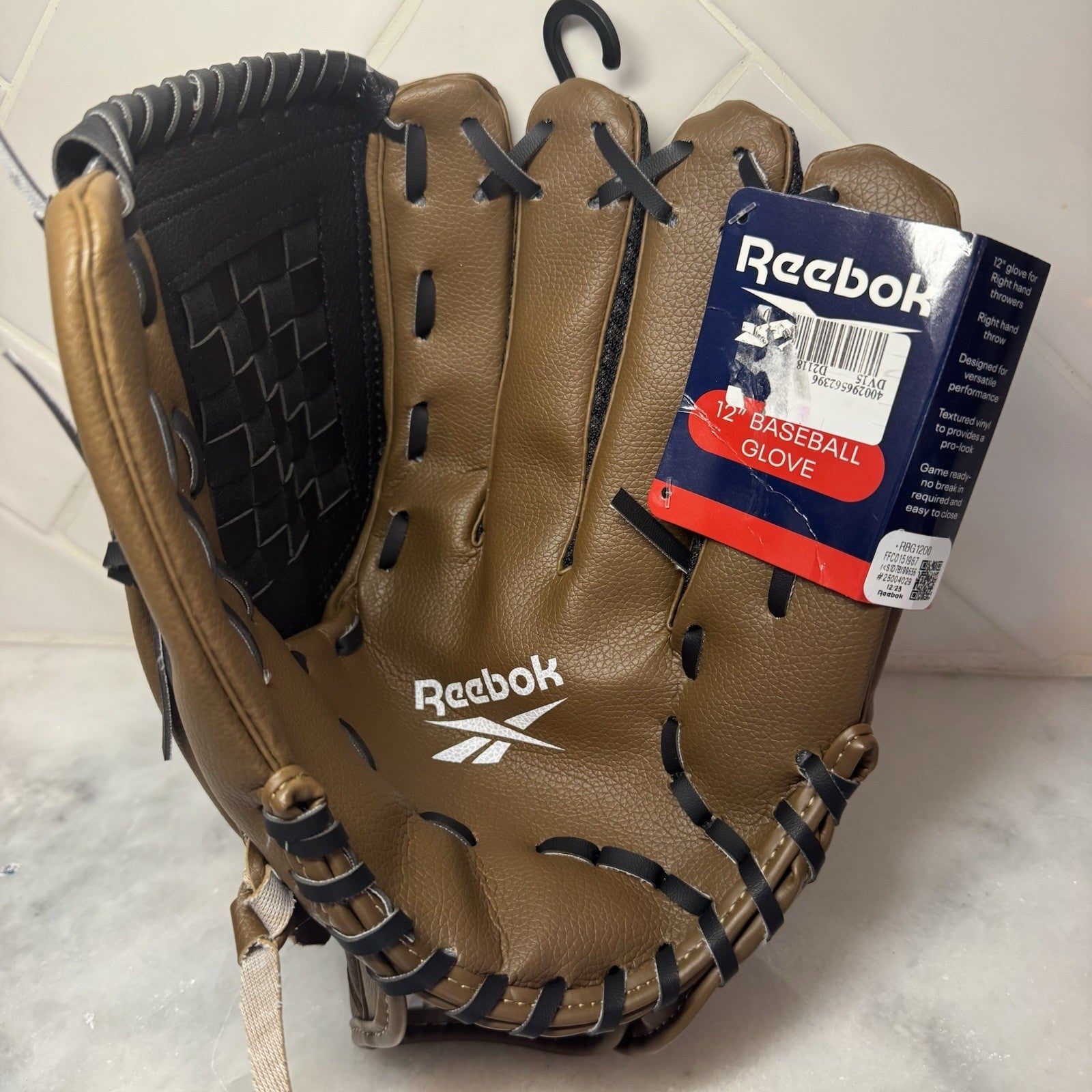 Reebok 12” Baseball Glove Black RBG100-BK Right Hand Throw New w/ Tags