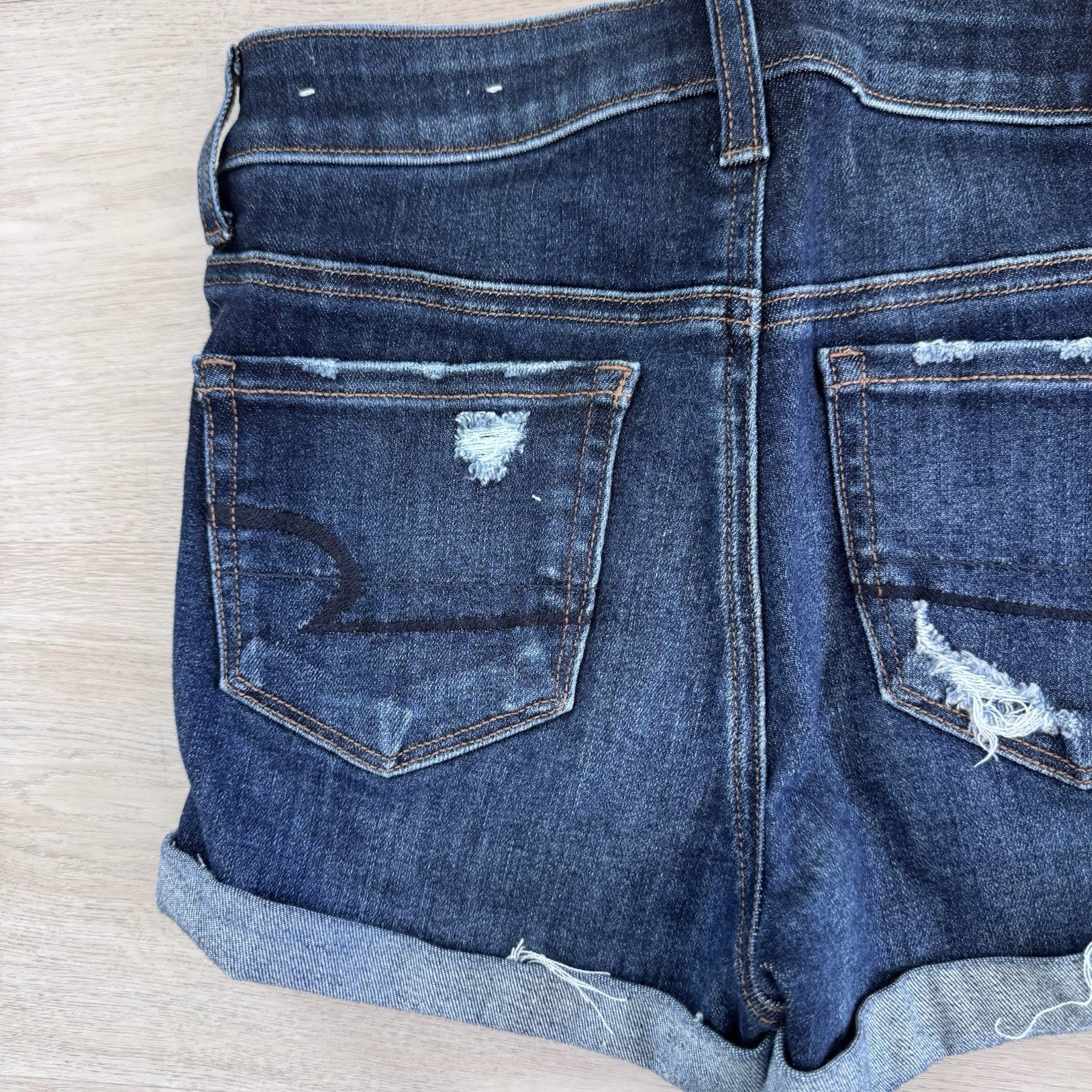 American Eagle Women’s Hi Rise Shortie Shorts 0 Distressed Stretch