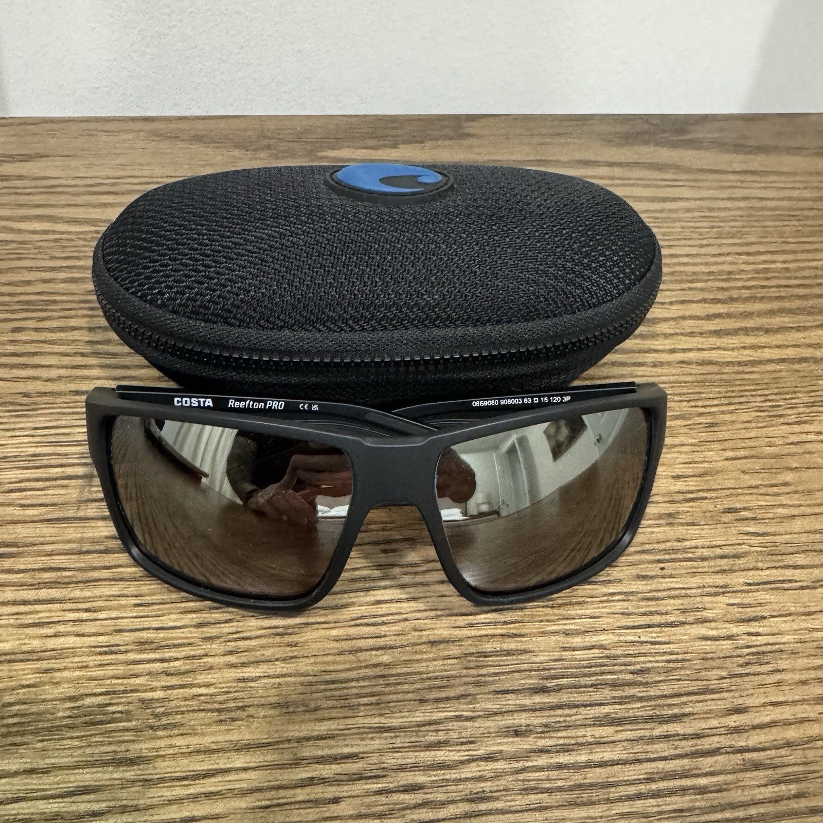 NEW Costa Reefton PRO Polarized Sunglasses Black 580P Brown Lens No Box