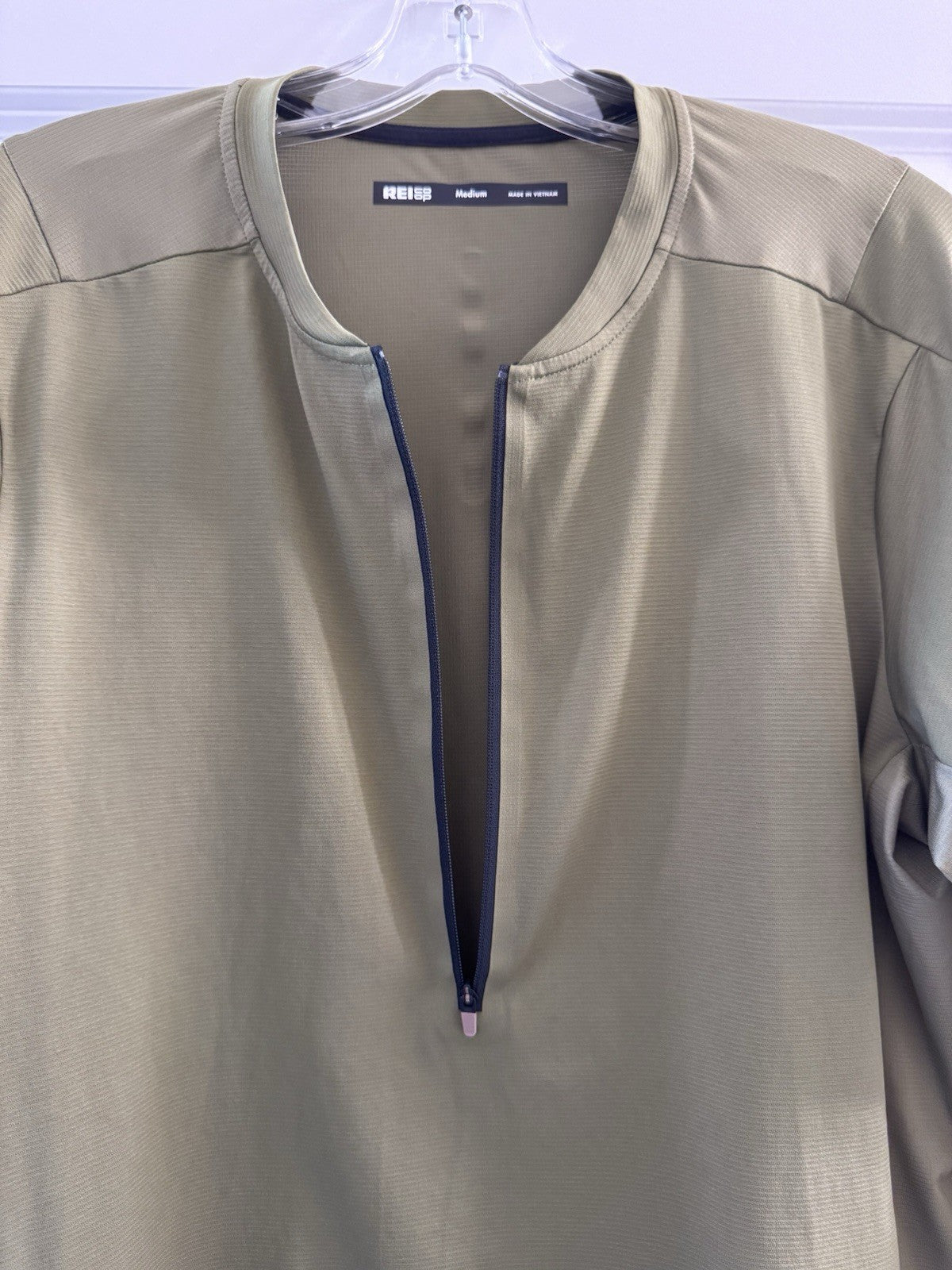 REI Co-op Men’s 1/4 Zip Pullover Olive Green Medium Lightweight Hiking Shirt