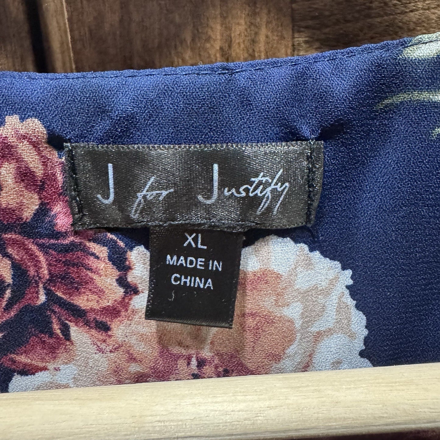 J for Justify Navy Floral V-Neck Blouse Tunic Top XL Gold Zippers Polyester