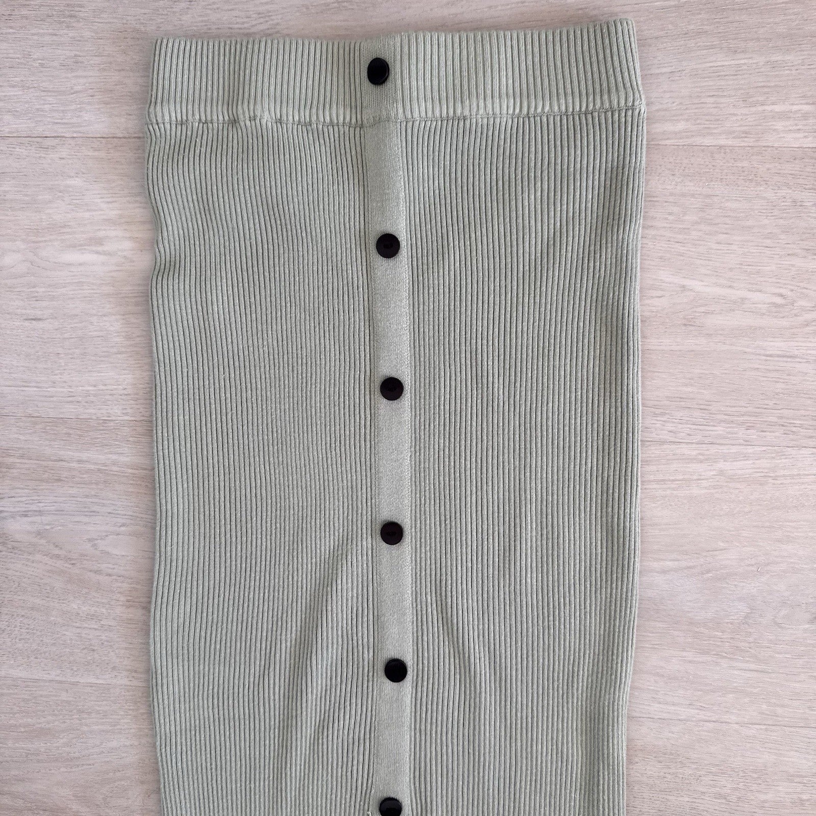 Missguided Women’s Sage Ribbed Midi Skirt US 4 Front Slit Button Detail