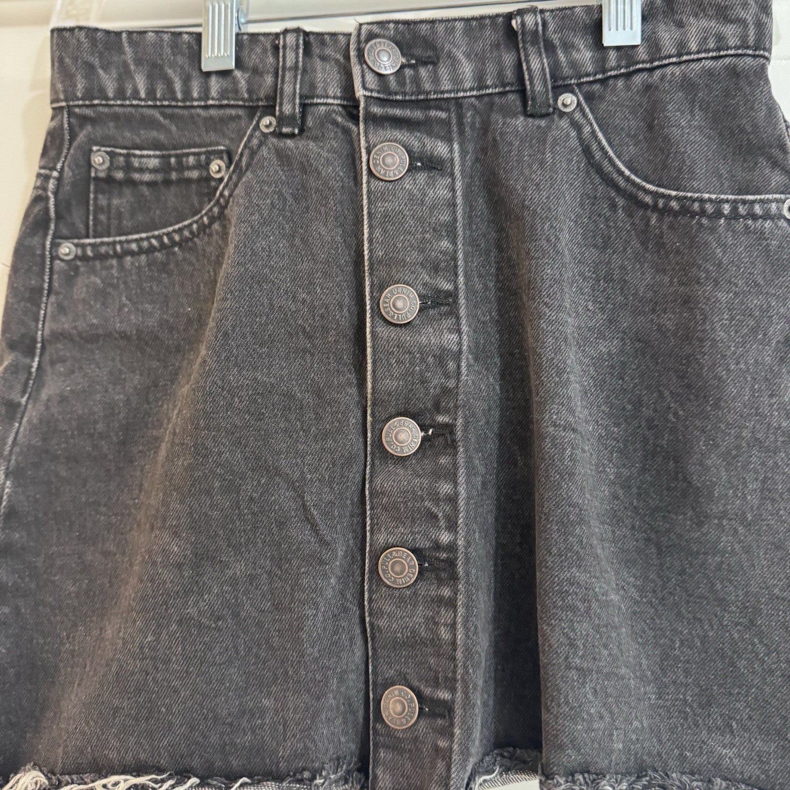 Pull&Bear Black Button Front Denim Mini Skirt Raw Hem Size 26
