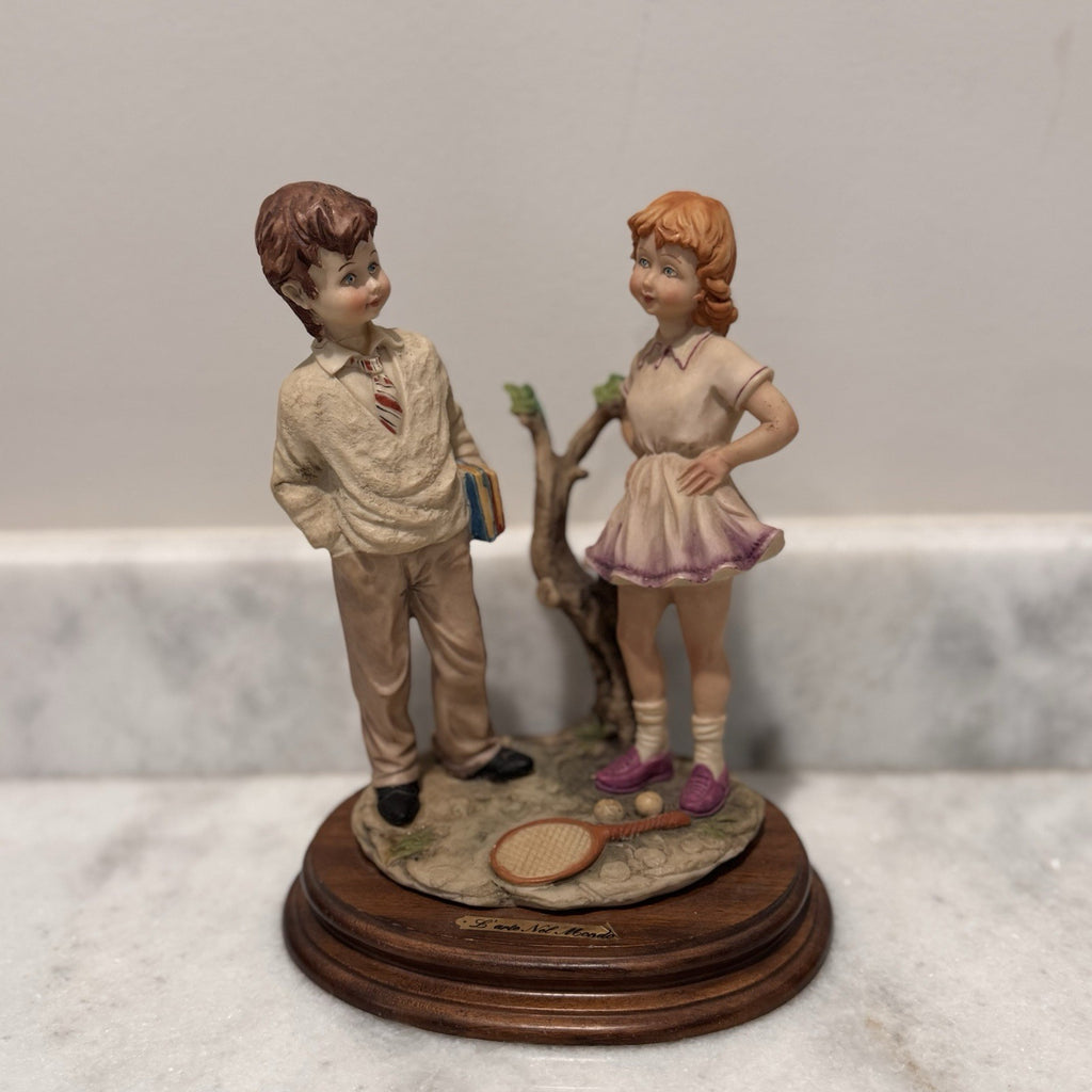Vintage L’Arte Nel Mondo Figurine Boy Girl Tennis Scene Wood Base