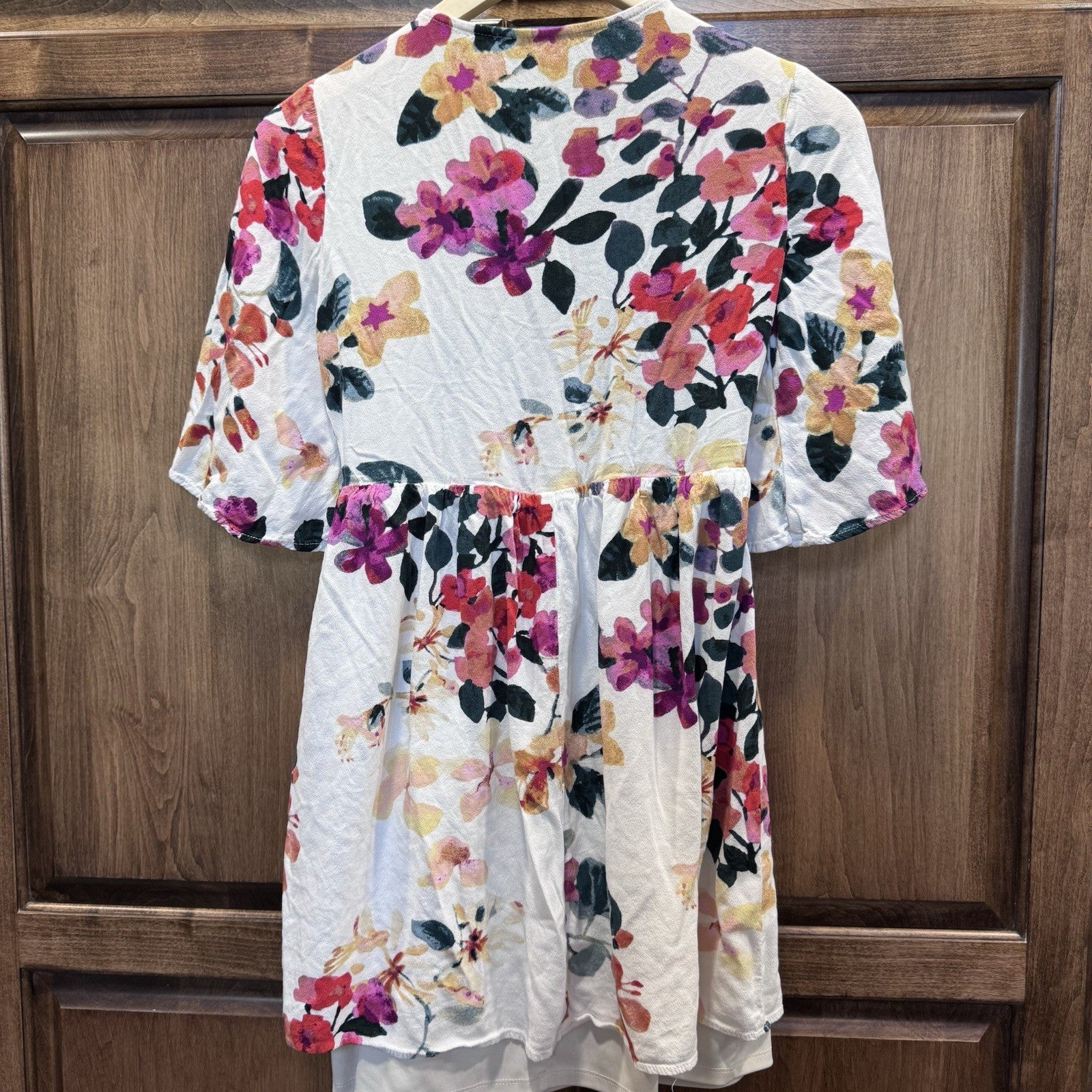 Lovestitch Women’s Floral Empire Waist Tunic Top Size Small White Multi 