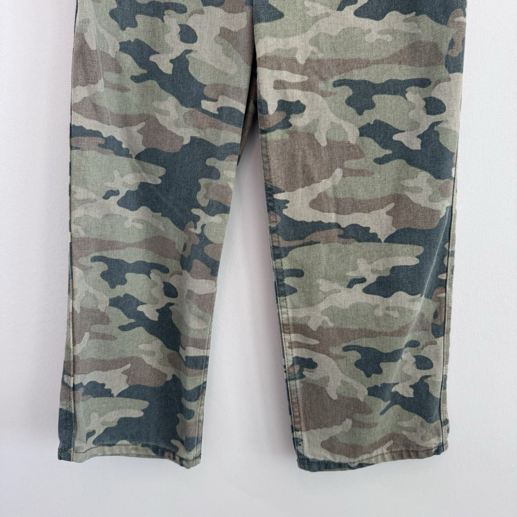 We The Free Remy Twenty Six Camo Utility Pants Womens Cropped Army Green 26