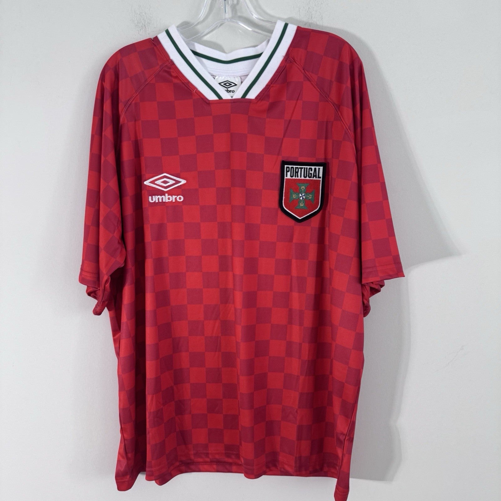 New Umbro Portugal Soccer Jersey Men’s L Red Checkered World Cup 2026 Football