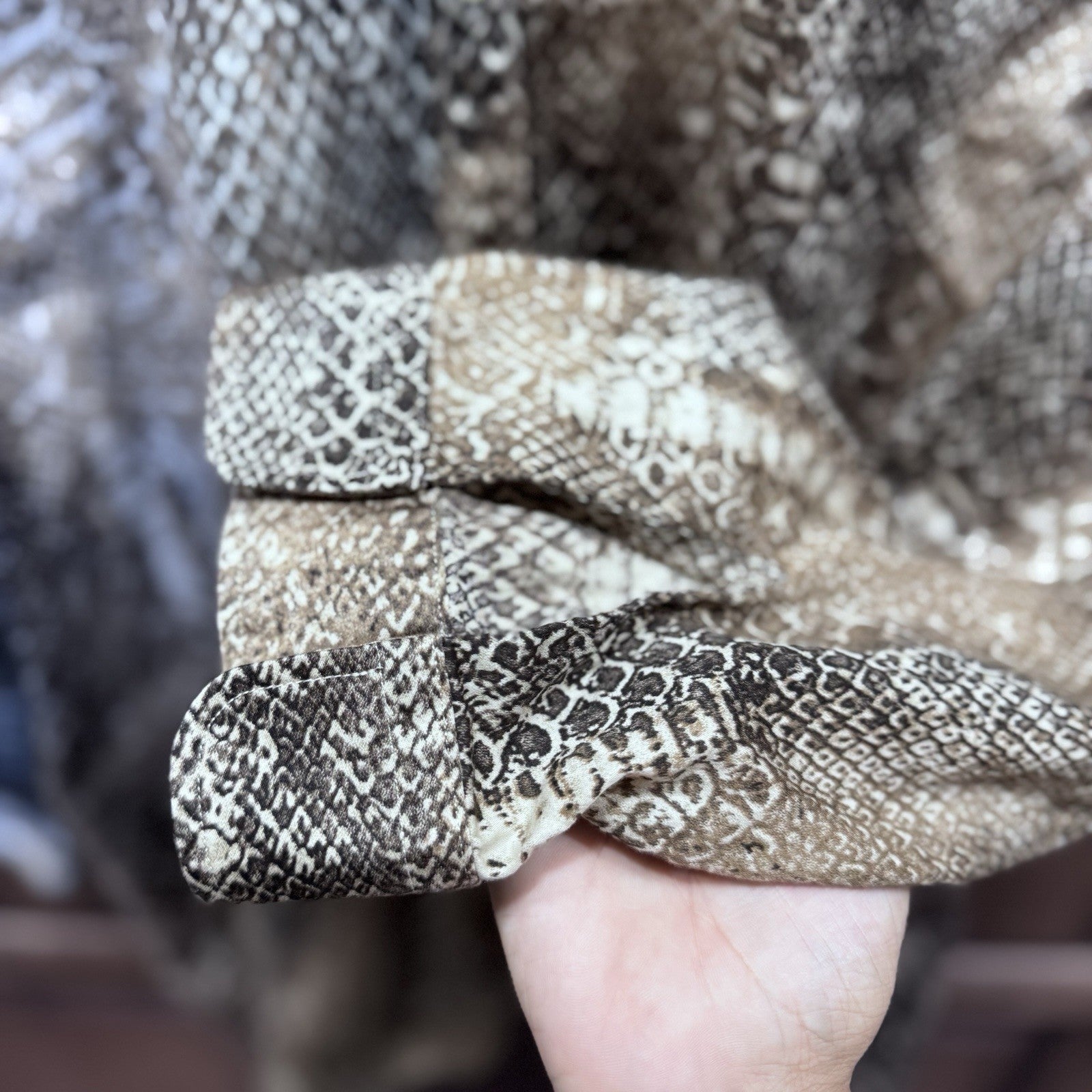 Lauren Ralph Lauren XL Button Down Shirt Snakeskin Print Blouse Animal Print 