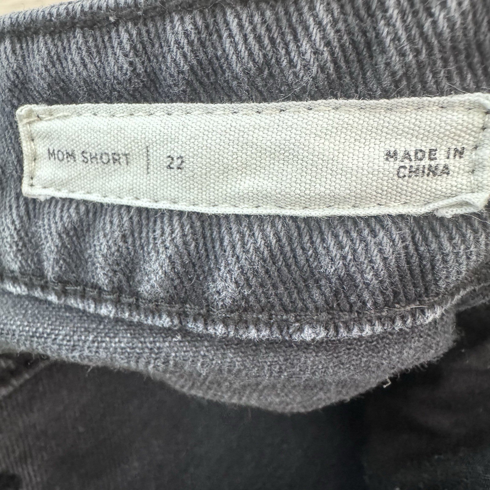 PacSun Women’s Mom Shorts 22 Black High Rise Denim Cuffed
