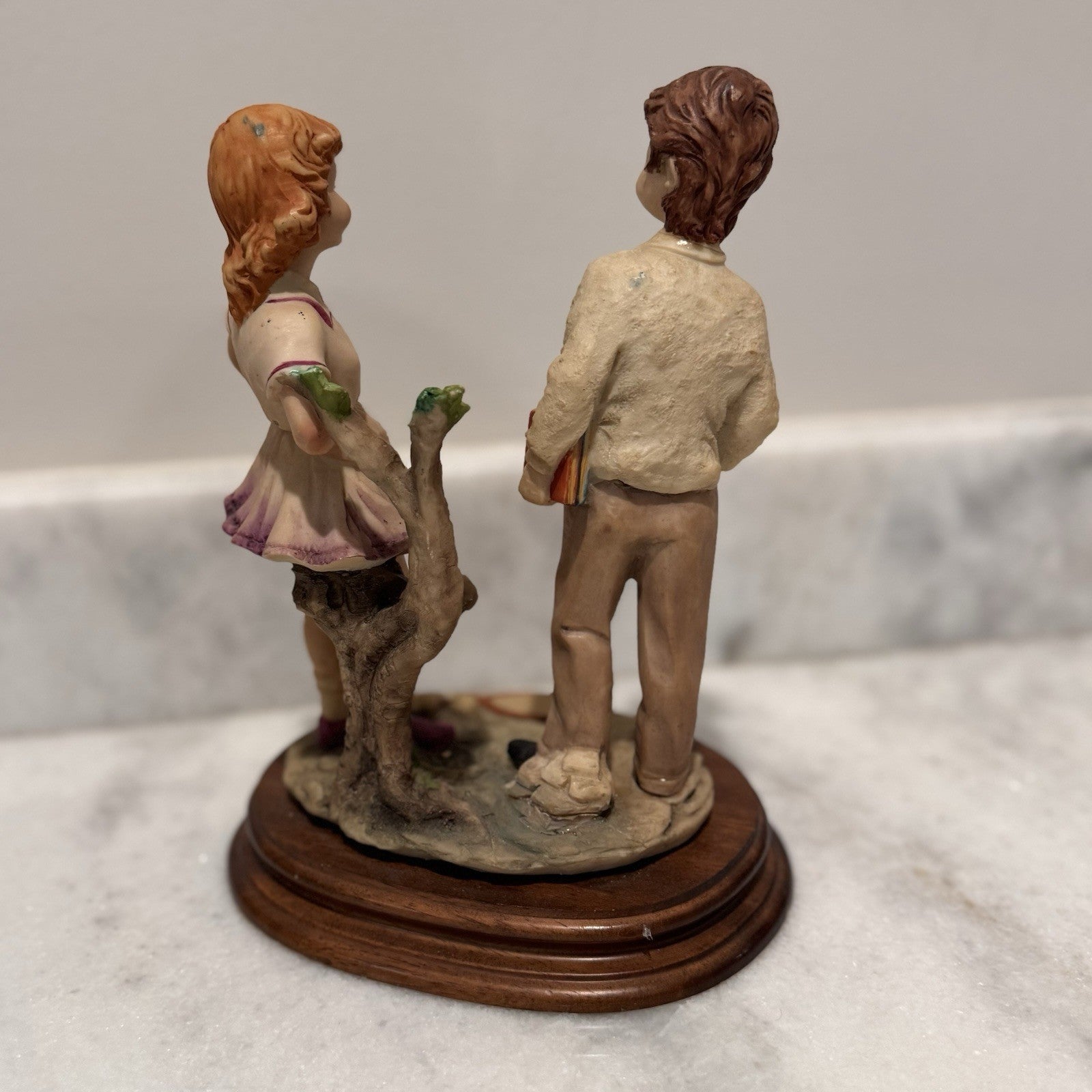 Vintage L’Arte Nel Mondo Figurine Boy Girl Tennis Scene Wood Base