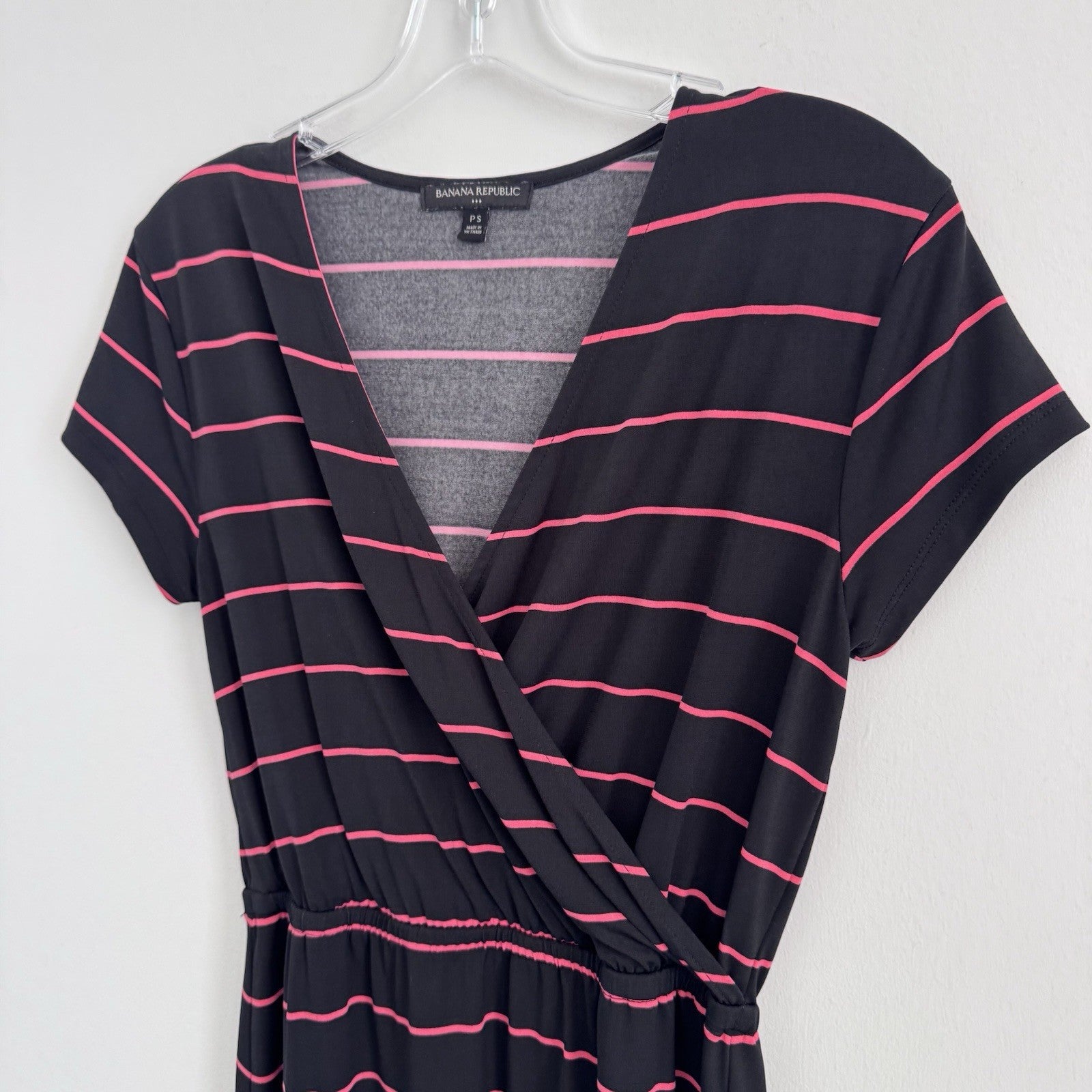 Women’s Banana Republic Petite Black Pink Stripe Wrap Dress PS