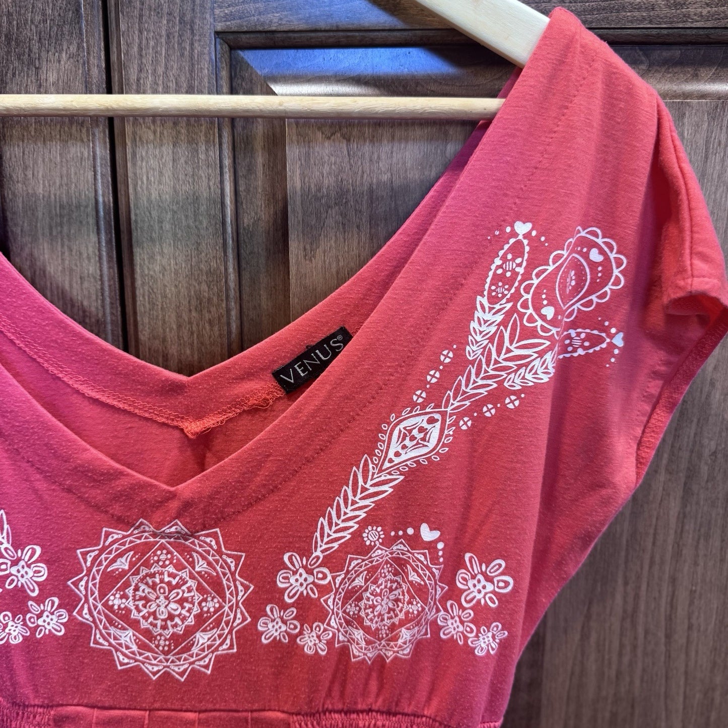 Venus Red Boho V-Neck Dress Size Large – White Mandala Print