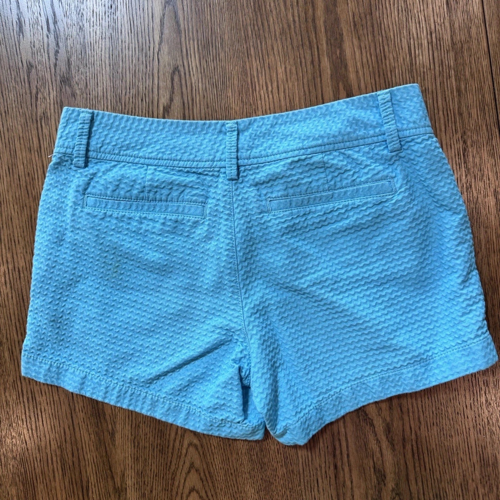 Lilly Pulitzer The Callahan Short Size 2 Aqua Blue Textured Cotton Seersucker