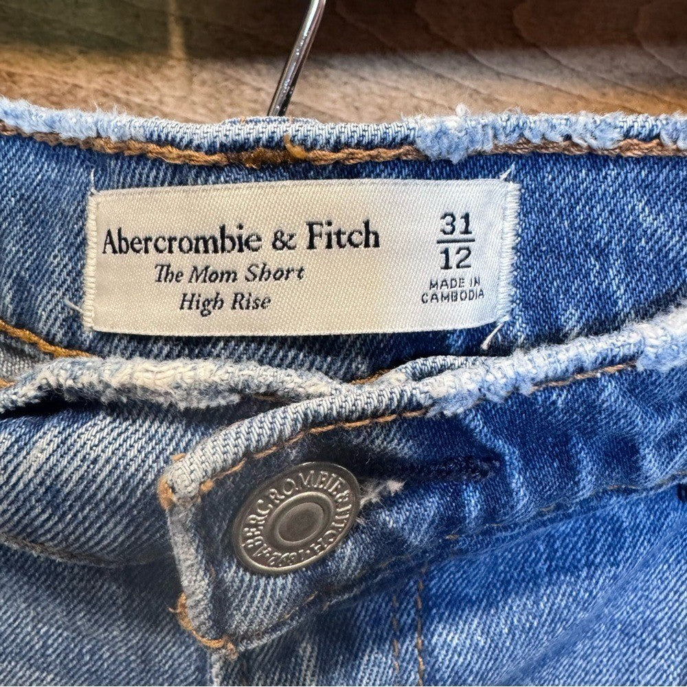 Abercrombie & Fitch The Mom Shorts High Rise size 12