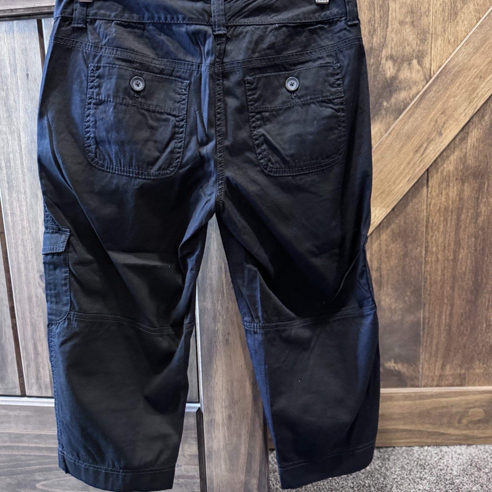 Ann Taylor LOFT Petites Black Cargo Capri Pants Size 2P NWT Utility Pockets Zip 