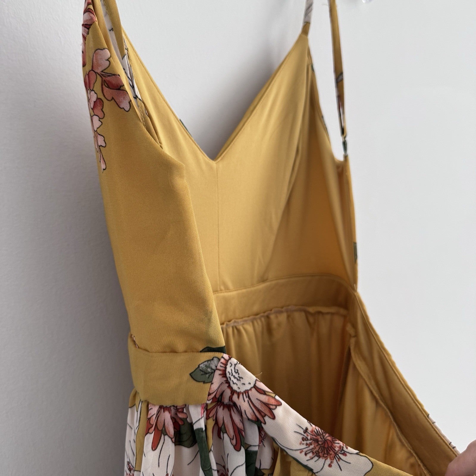 Love Tree Mustard Floral Maxi Dress Women M Boho V Neck Spaghetti Strap